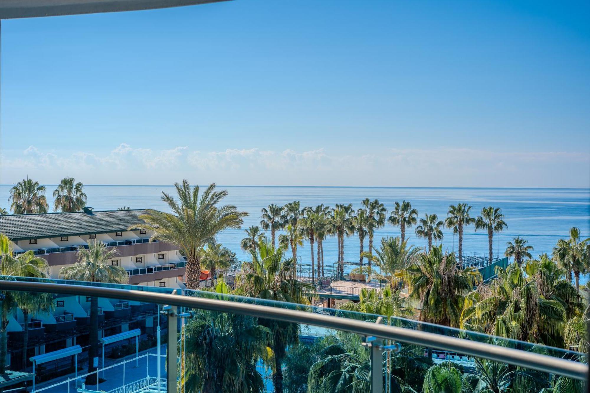Apartament typu Junior Suite z widokiem na morze