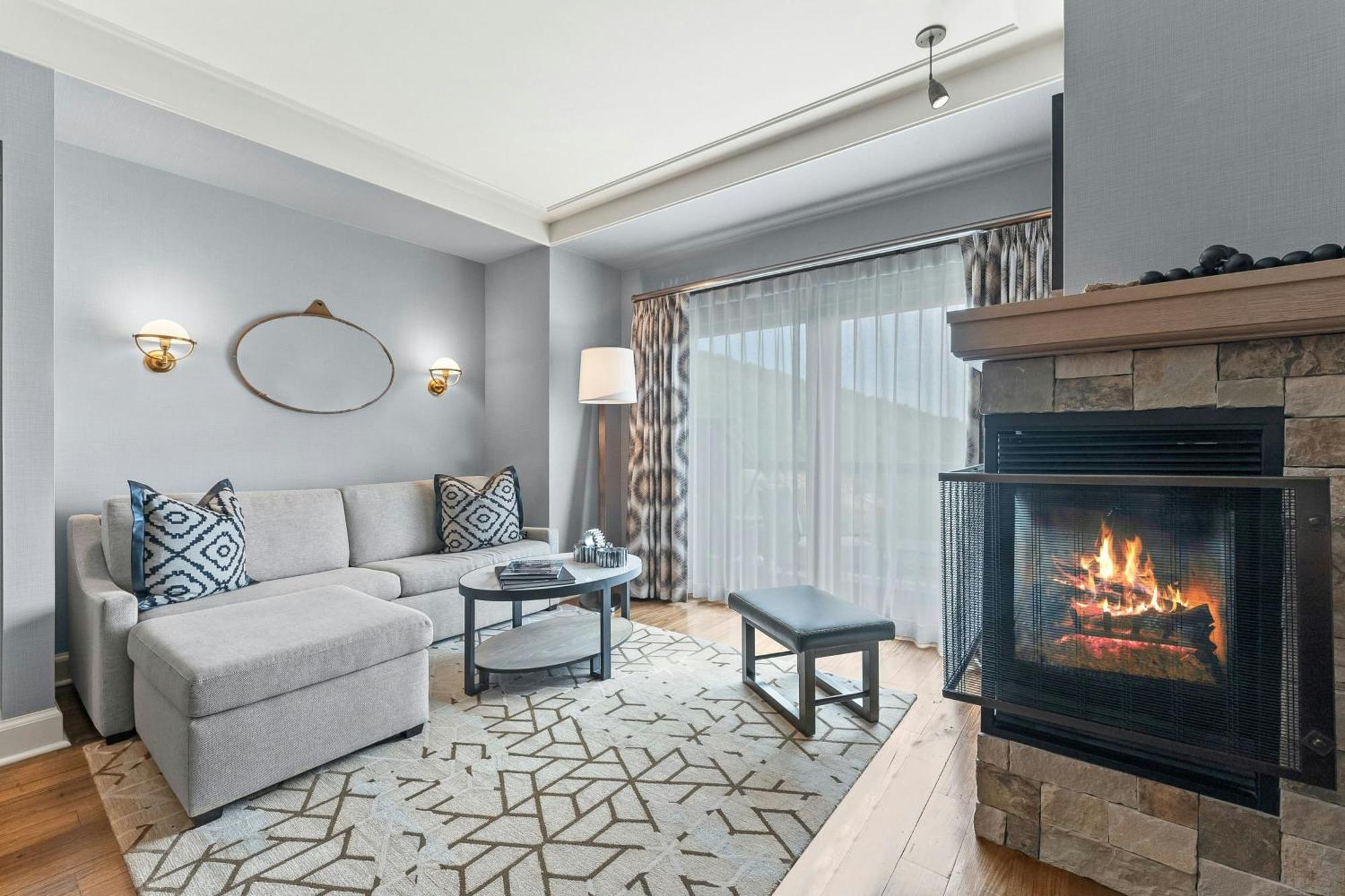 Family Deluxe Suite 2 Queen Valley view