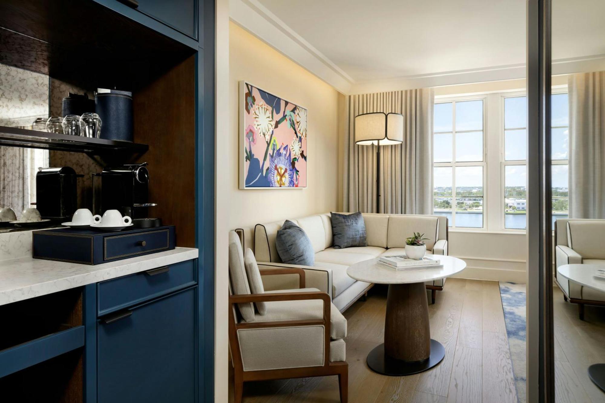 Premium Queen Room Two Queen Beds Bay View Historic
