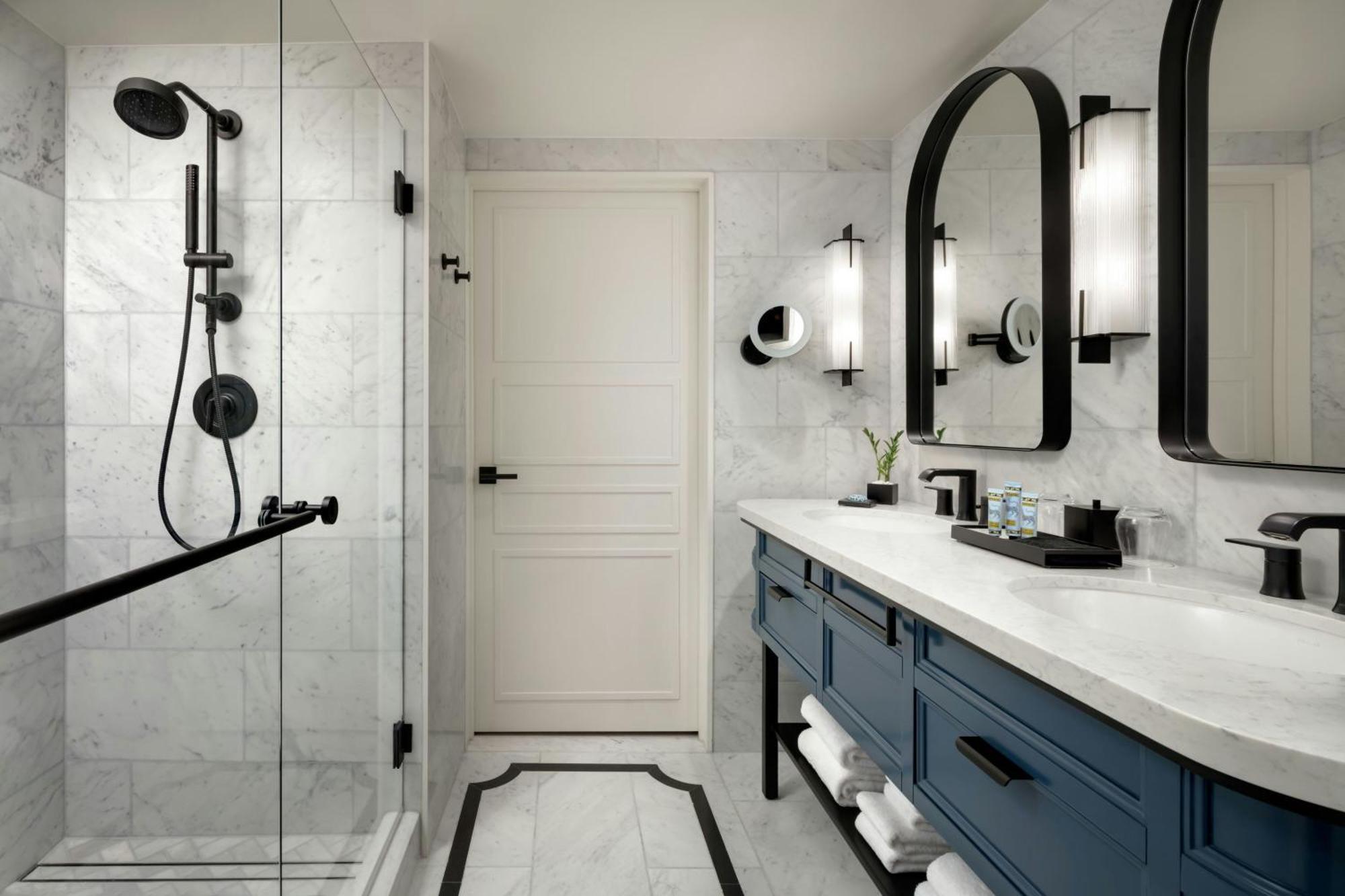 Premium King Room Bay View Upper Floor Roll Shower Mobility Accessible Historic