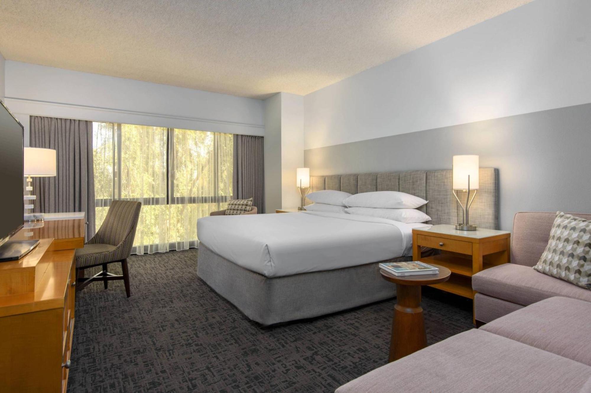 King Room No Resort Fees