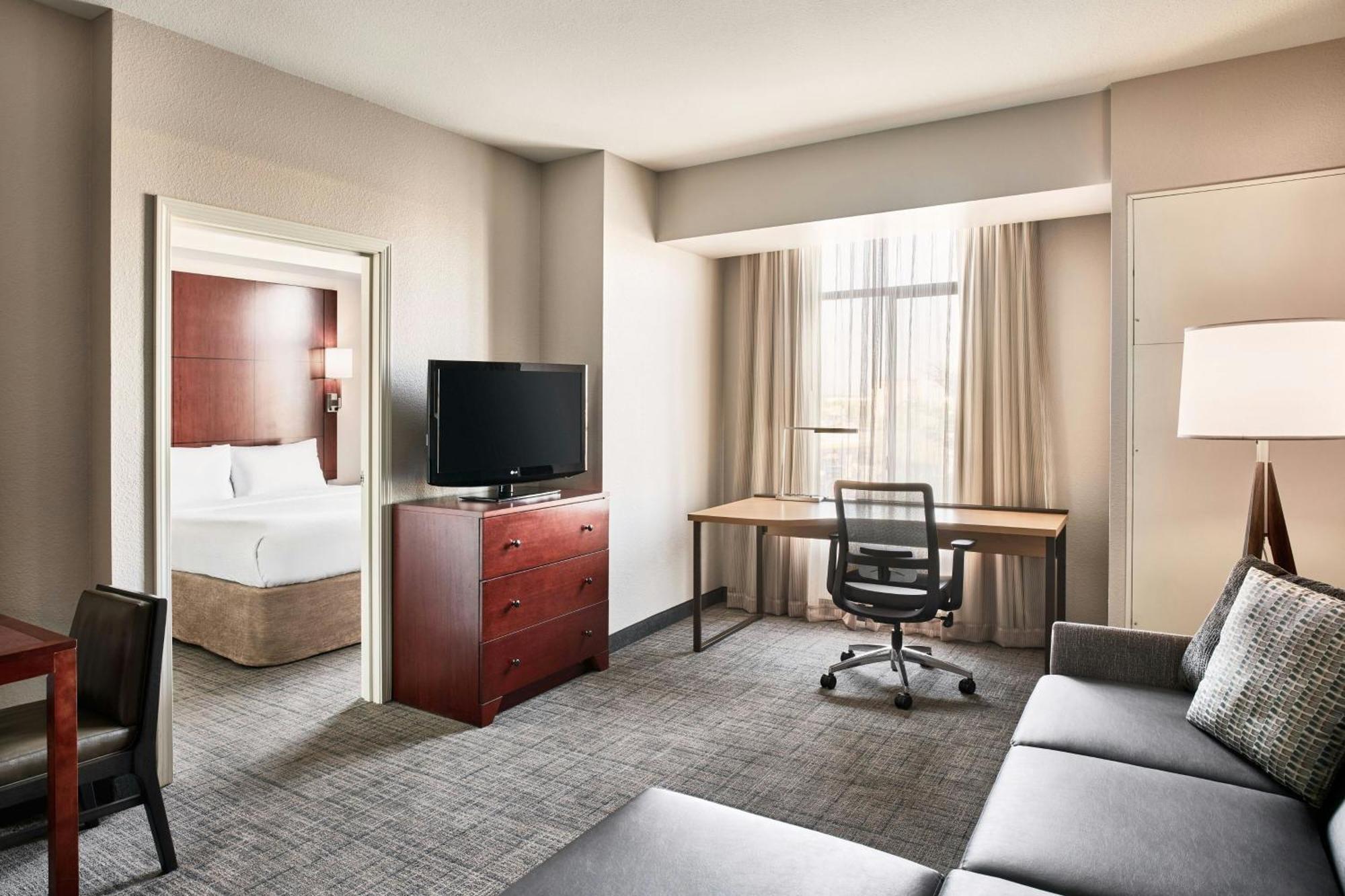 One-Bedroom King Suite
