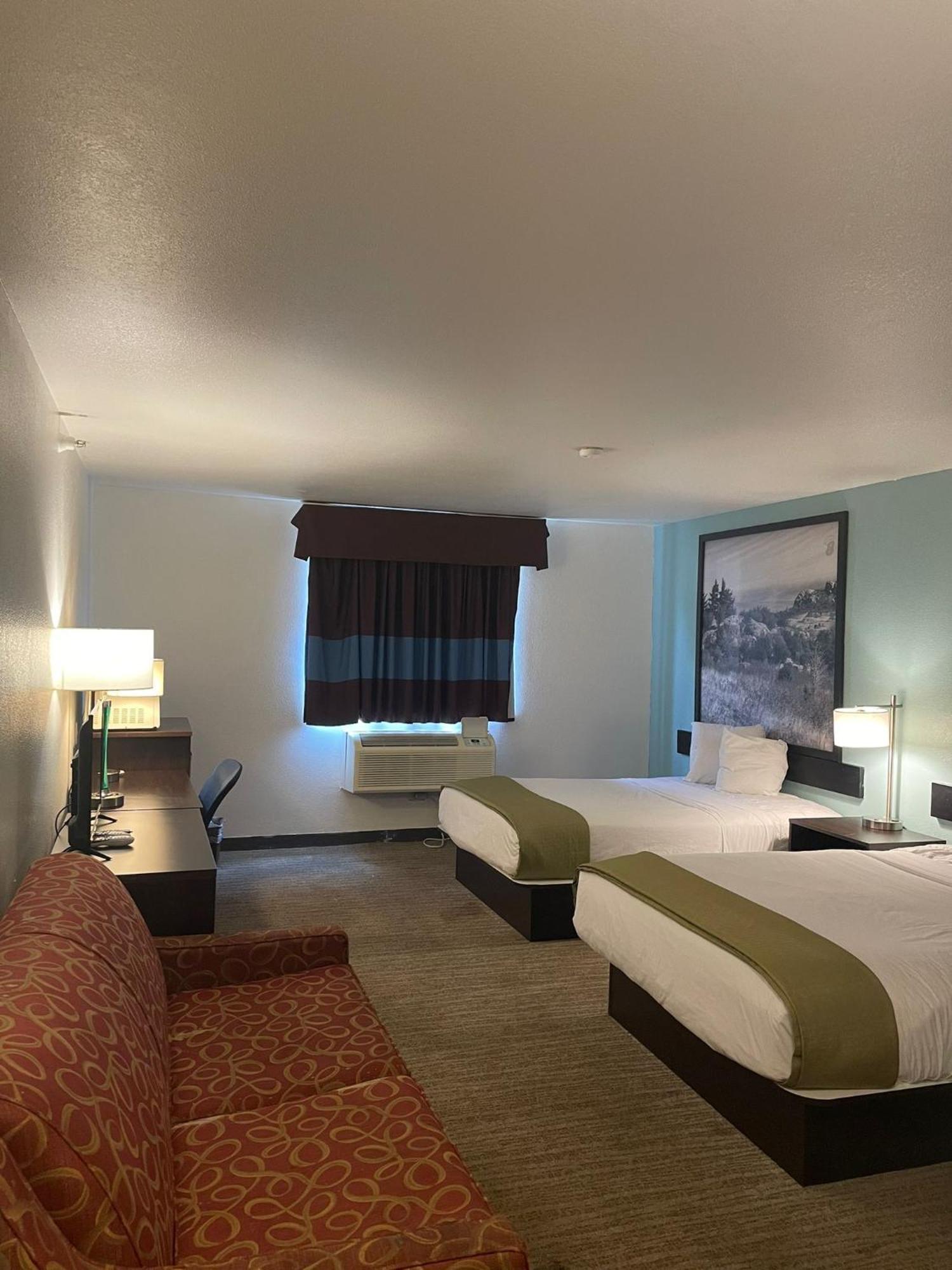 Queen Room Two Queen Beds Non-Smoking