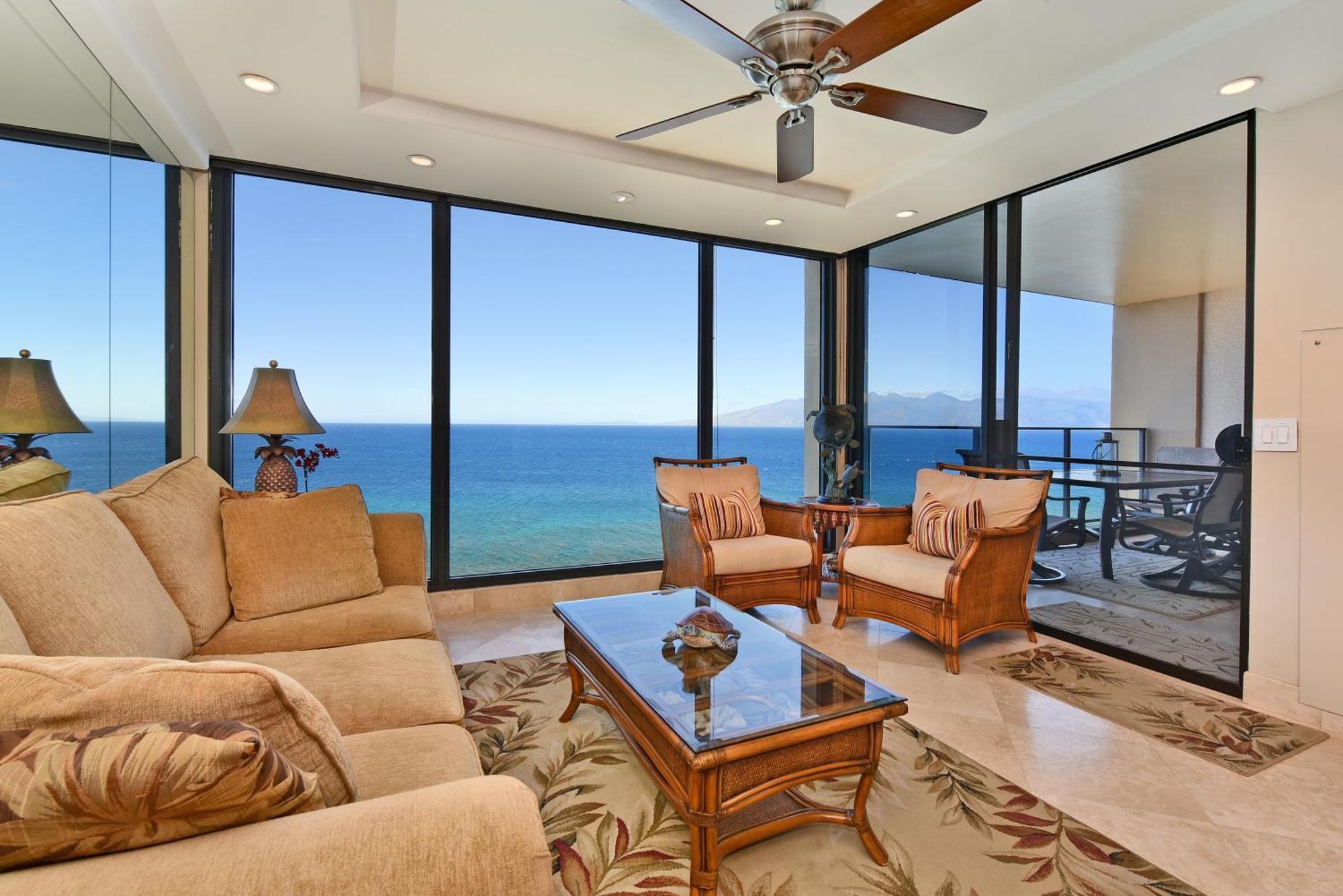 Deluxe One-Bedroom Apartment Ocean View