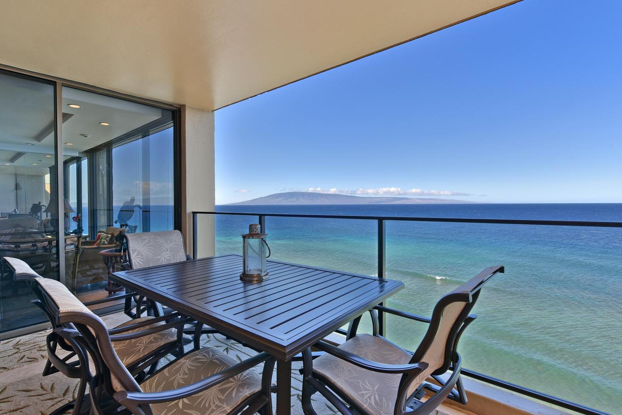 Deluxe One-Bedroom Apartment Ocean View