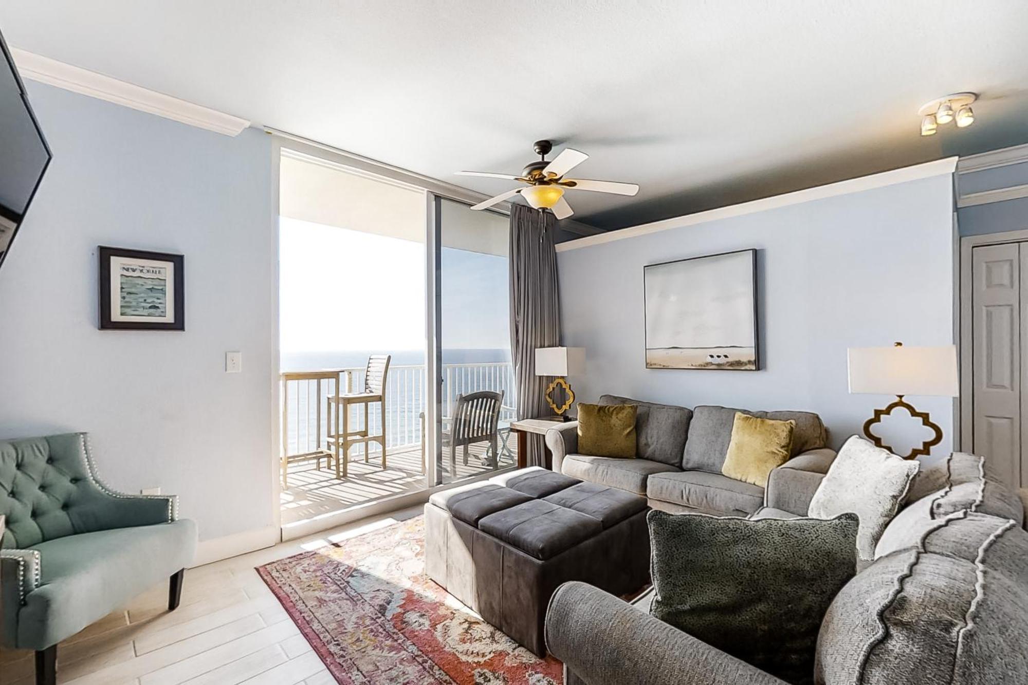 Deluxe One-Bedroom Apartment Ocean View