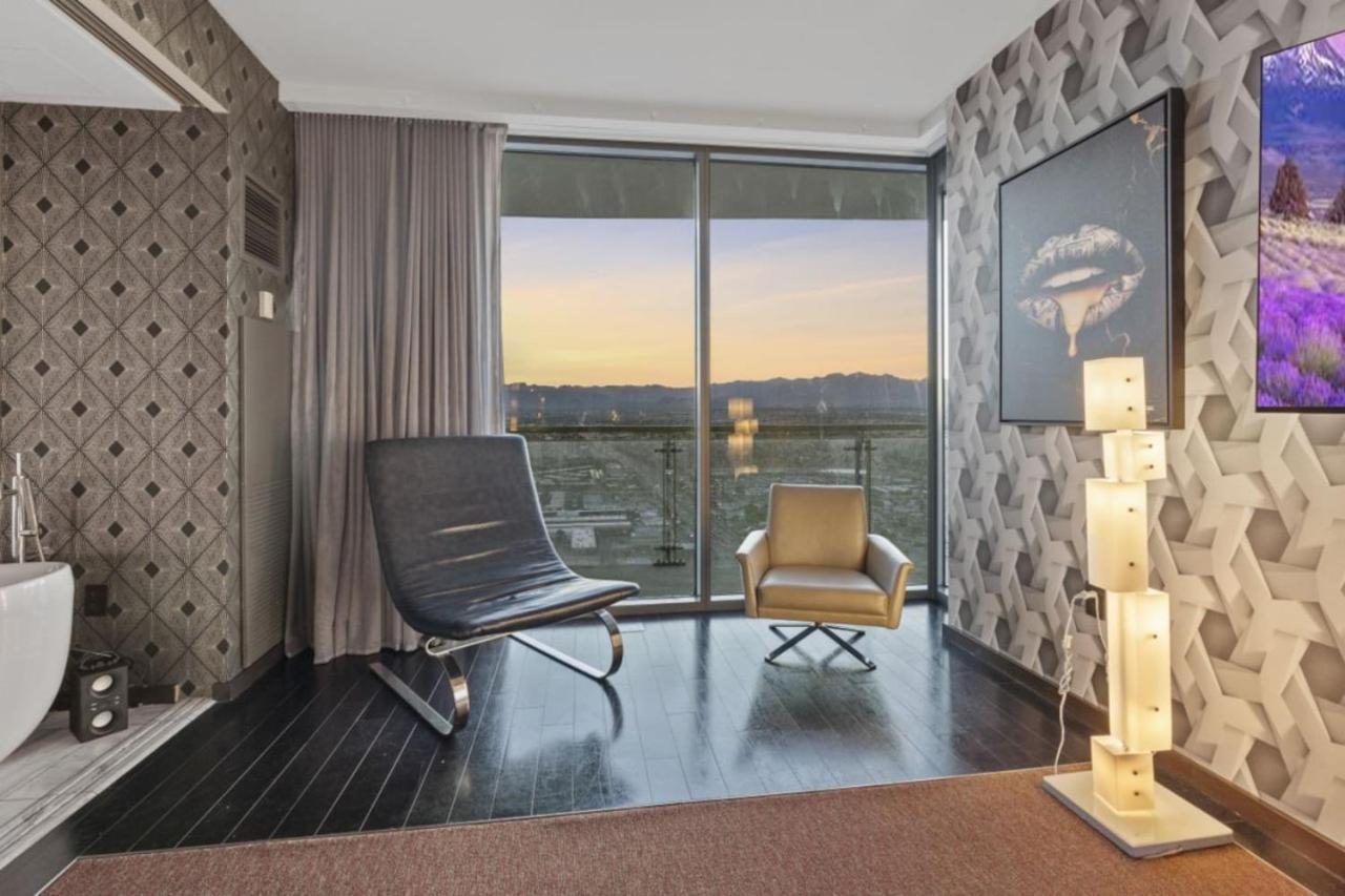 Suite Balcony