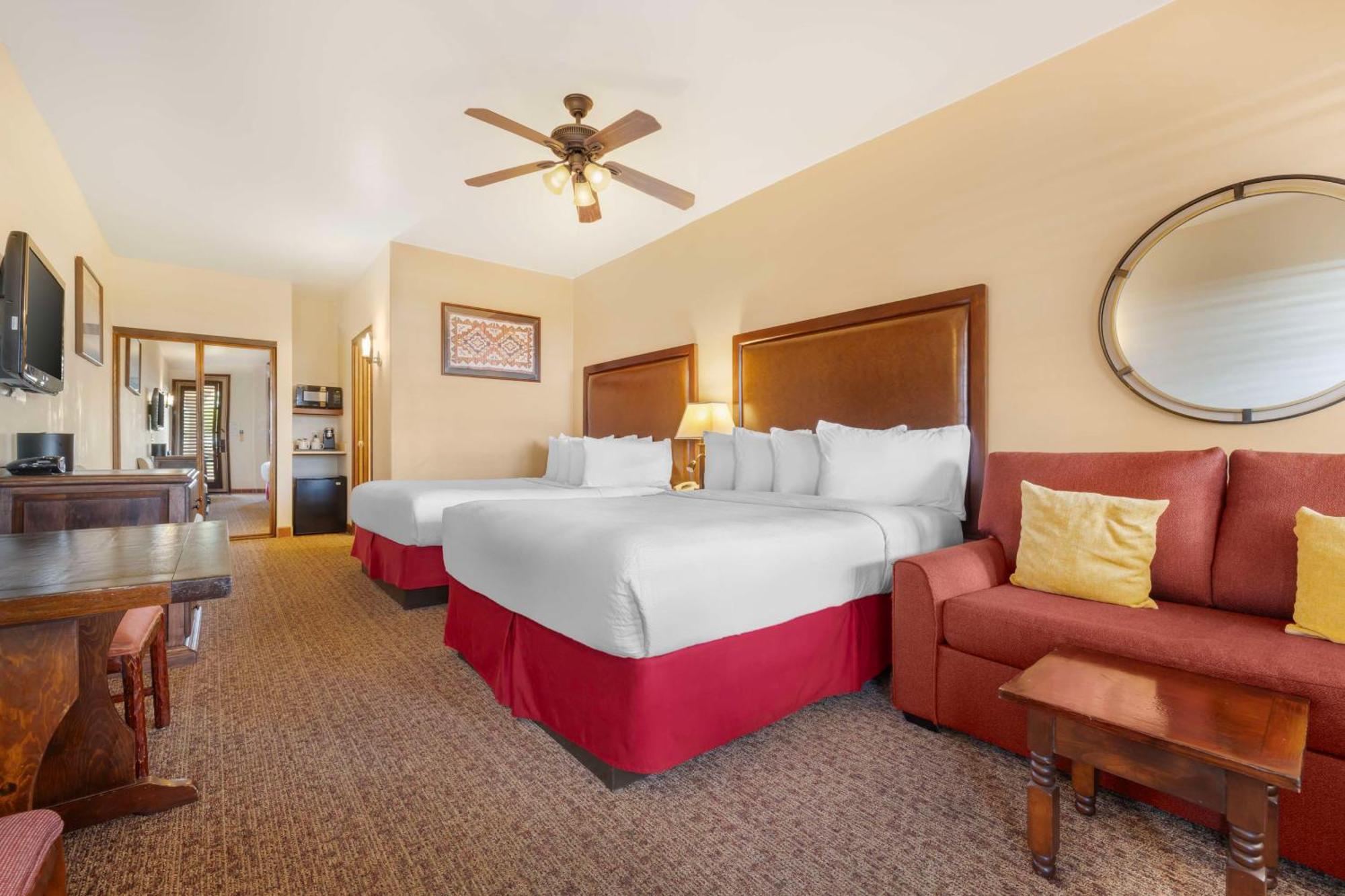 Large Queen Room Two Queen Beds Non-Smoking