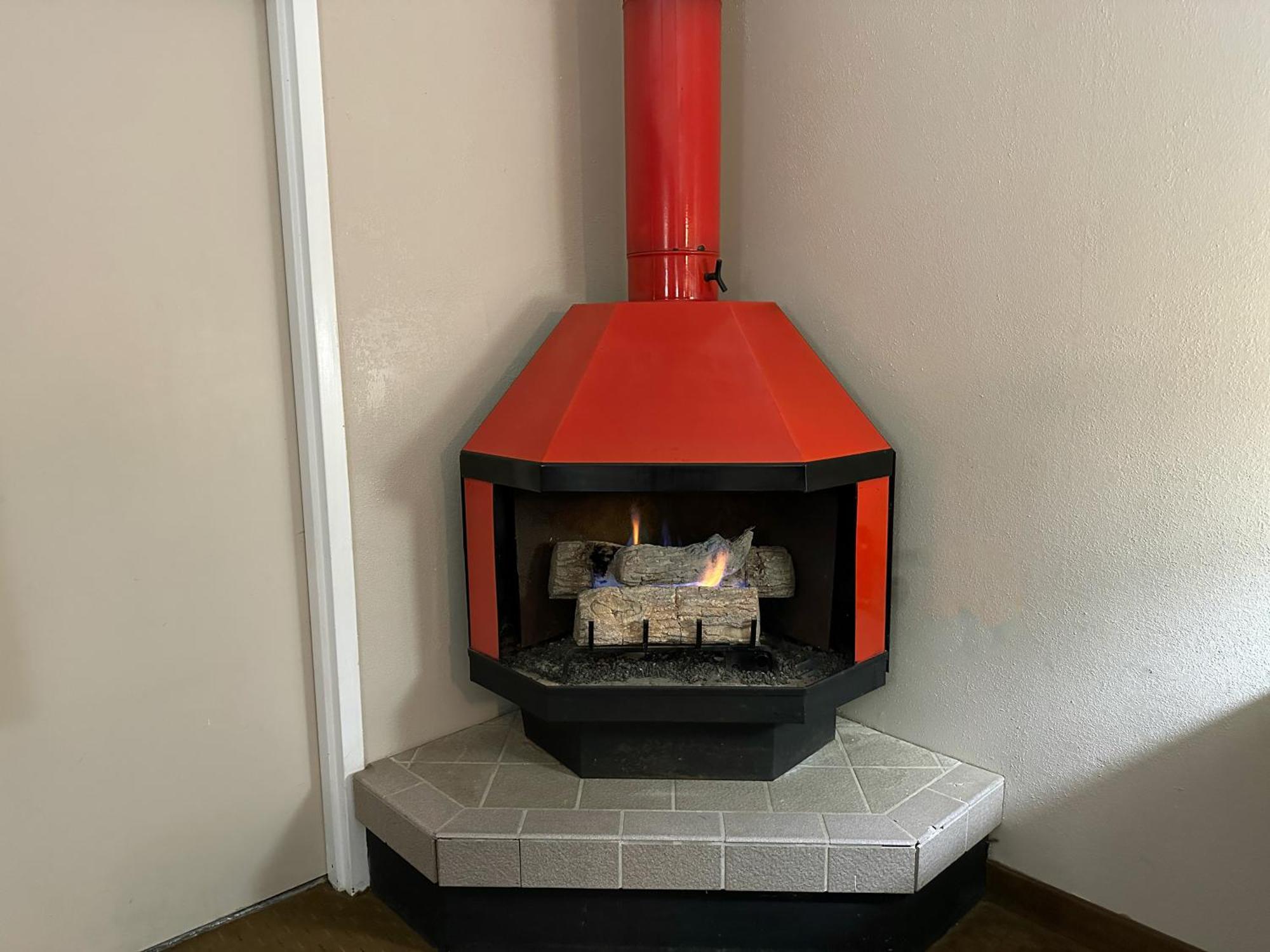 King w or Fireplace & Creekside Balcony No Pets