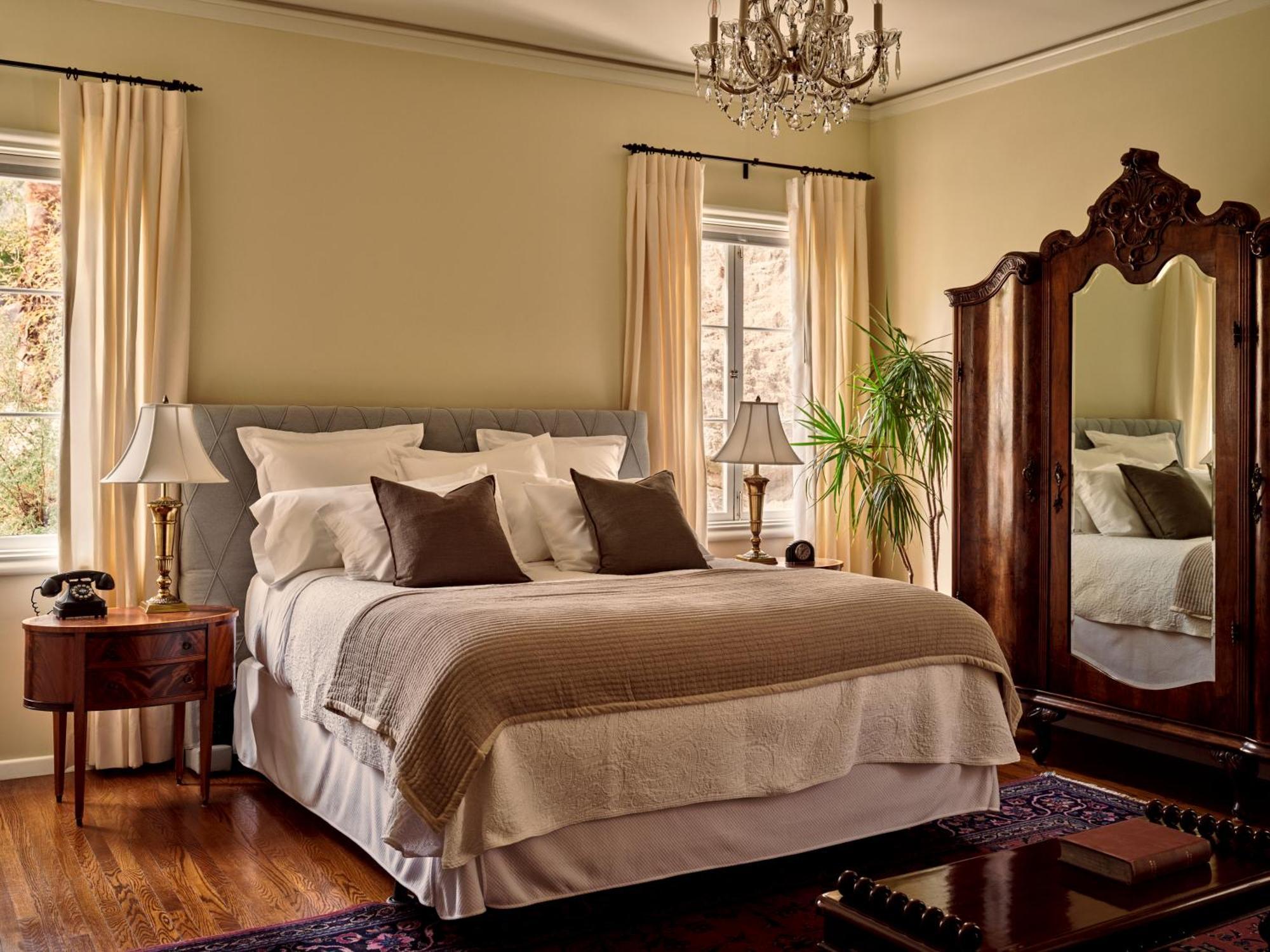 Fountain Room