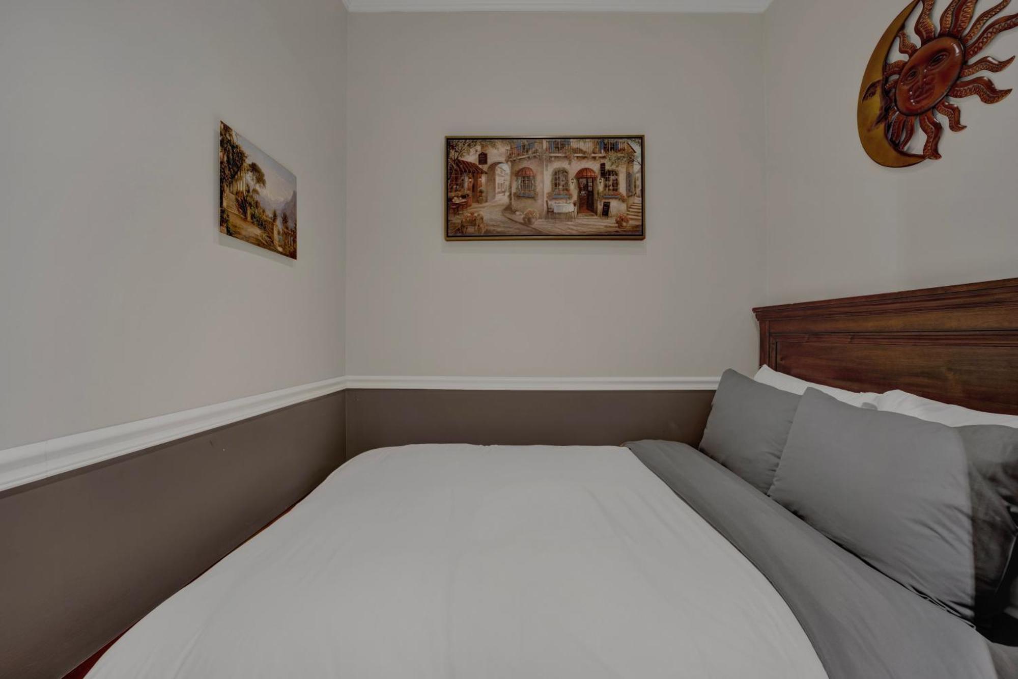 Two-Bedroom Suite