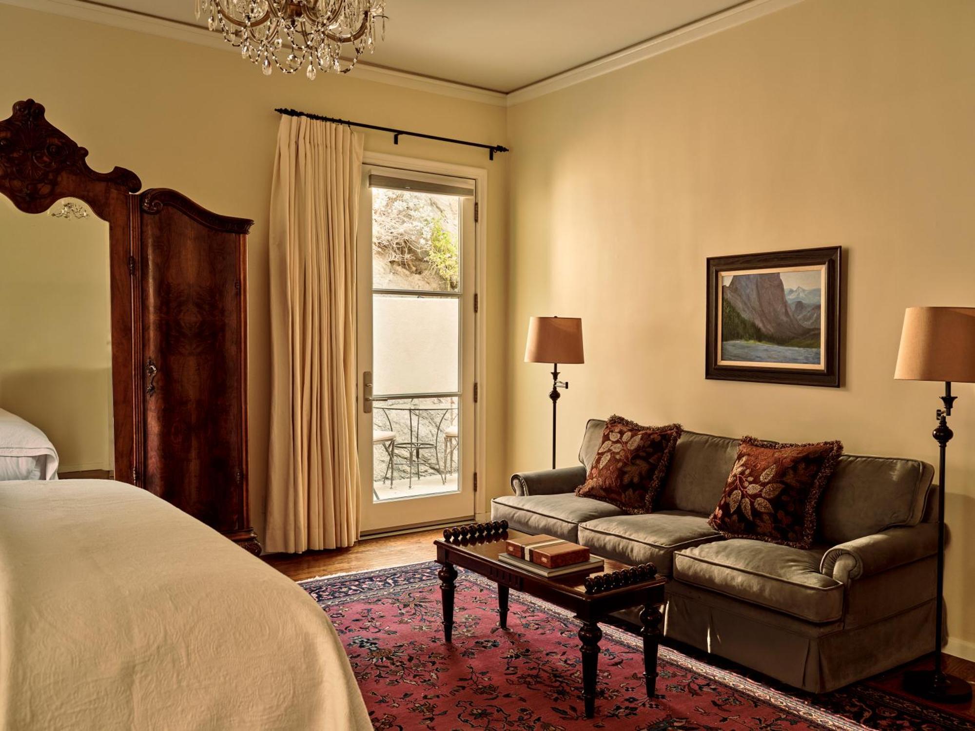 Fountain Room