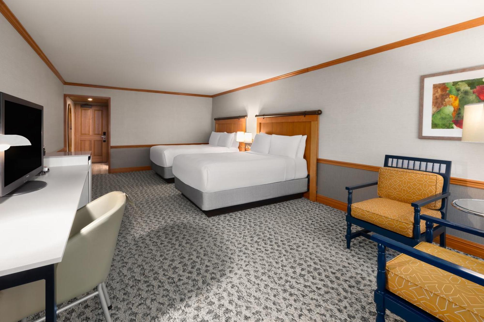 Queen Room Two Queen Beds Non-Smoking