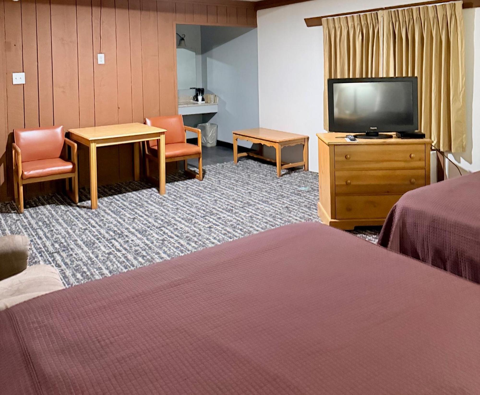 Standard Double Room Two Double Beds