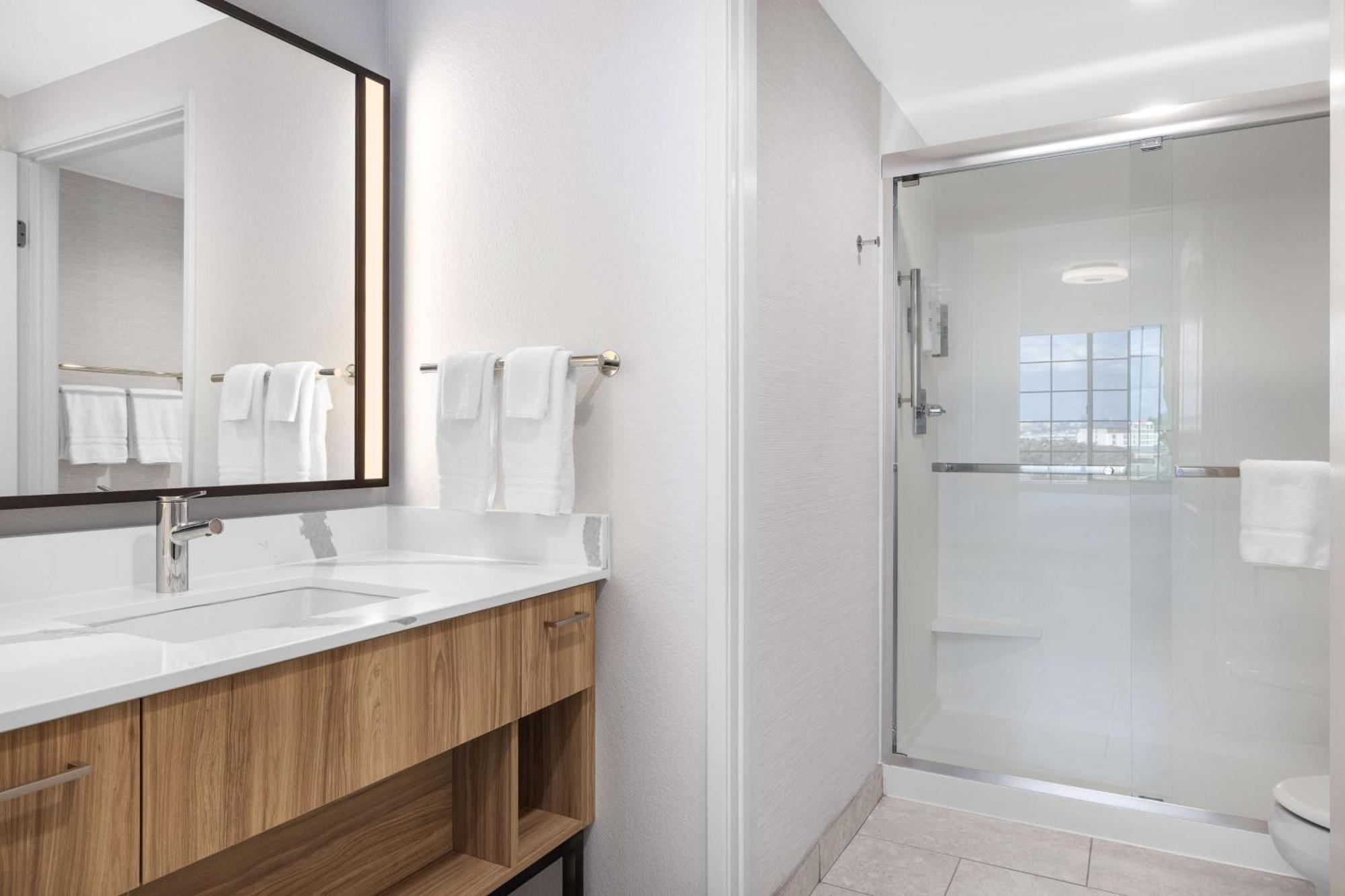 King Studio Suite Bay View