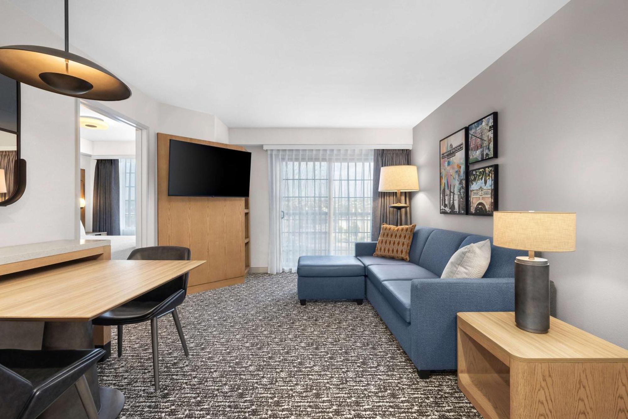 One-Bedroom King Suite Non-Smoking