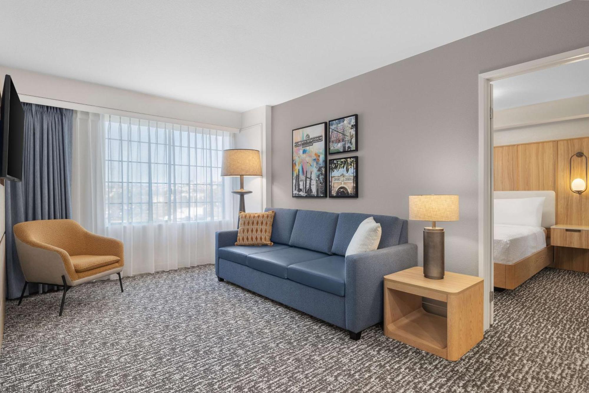 Non-Smoking Two Bedroom Suite Two King Beds