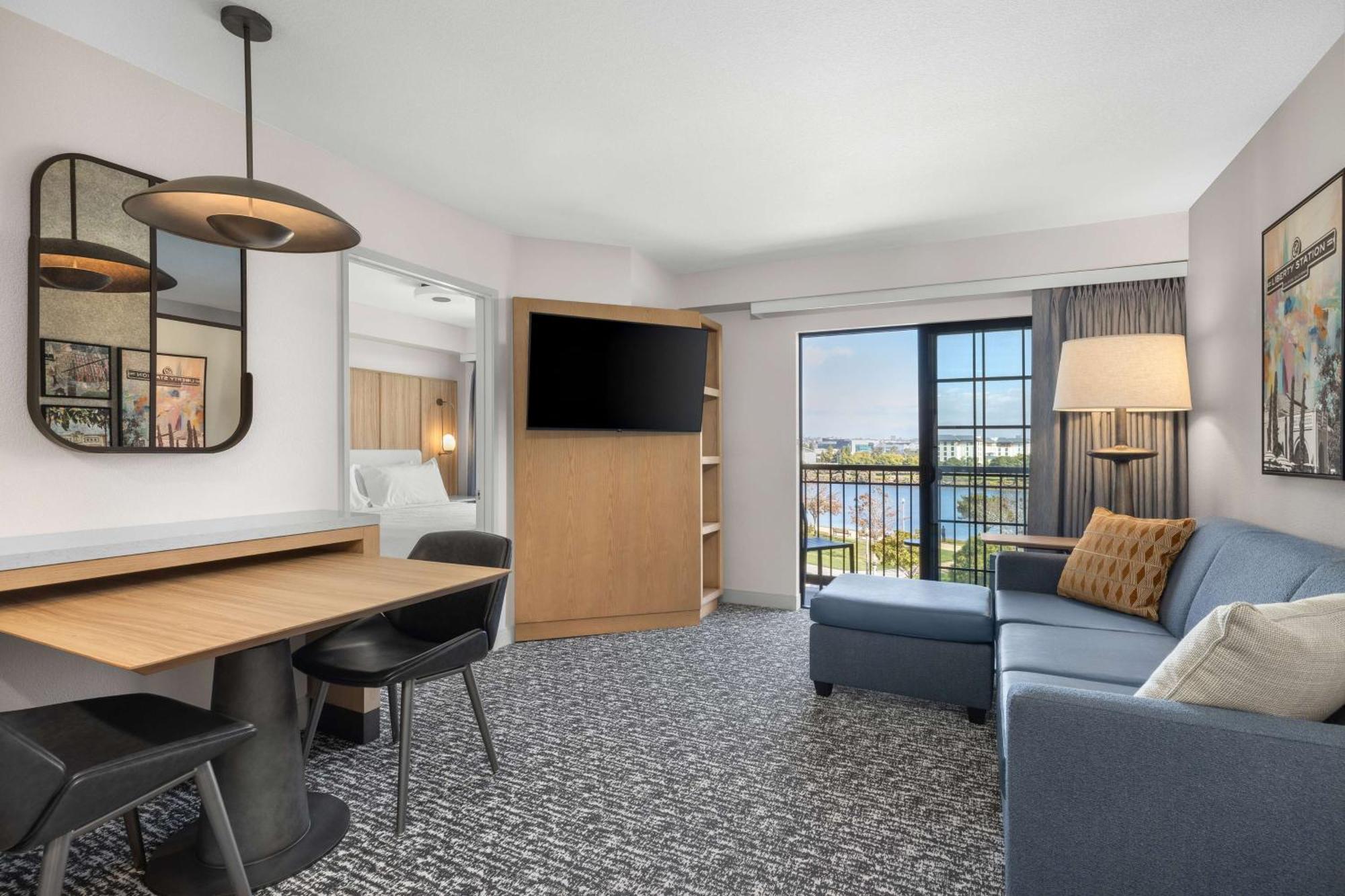 One-Bedroom King Suite Bay View
