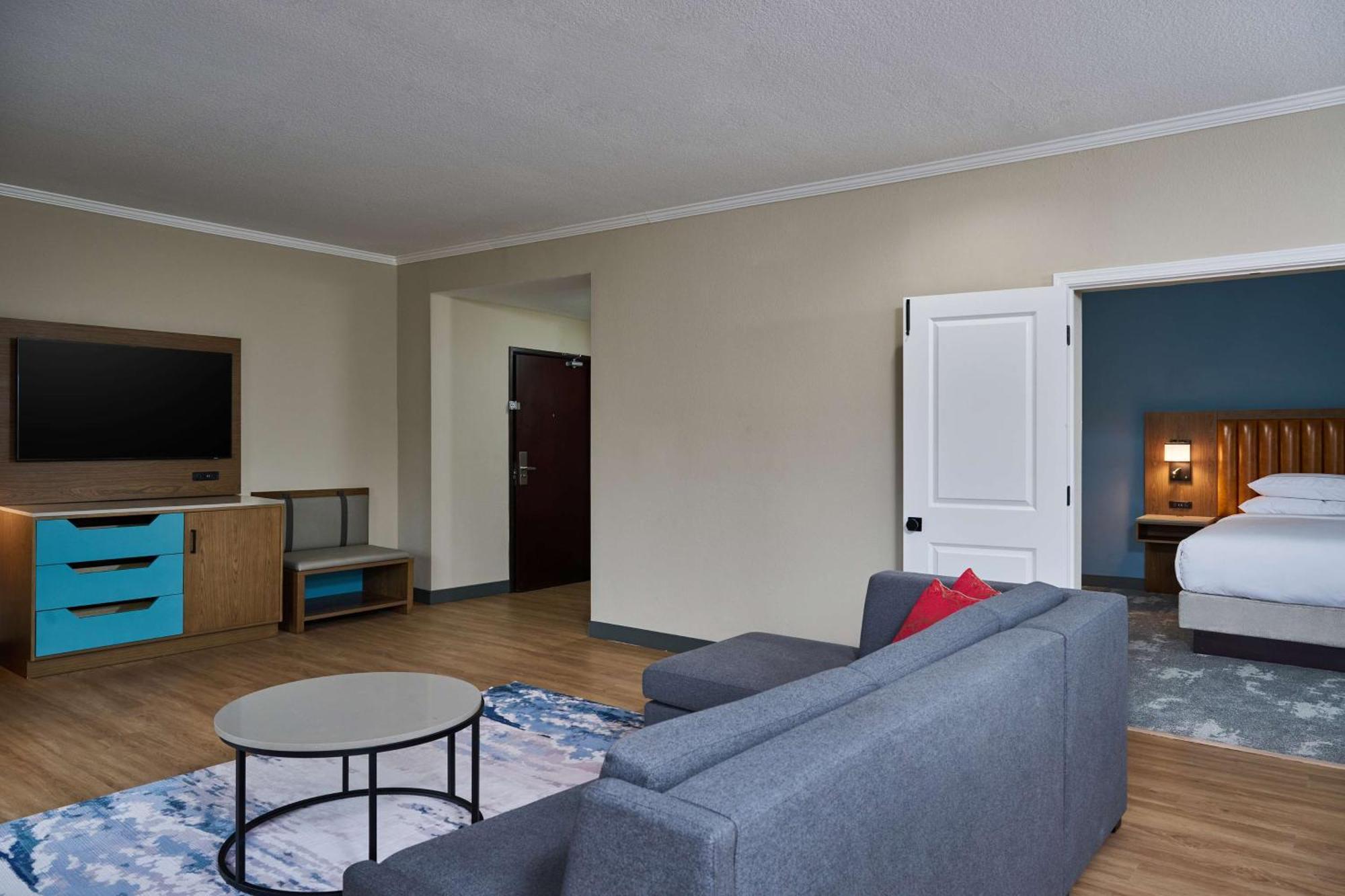 Two-Bedroom King Suite