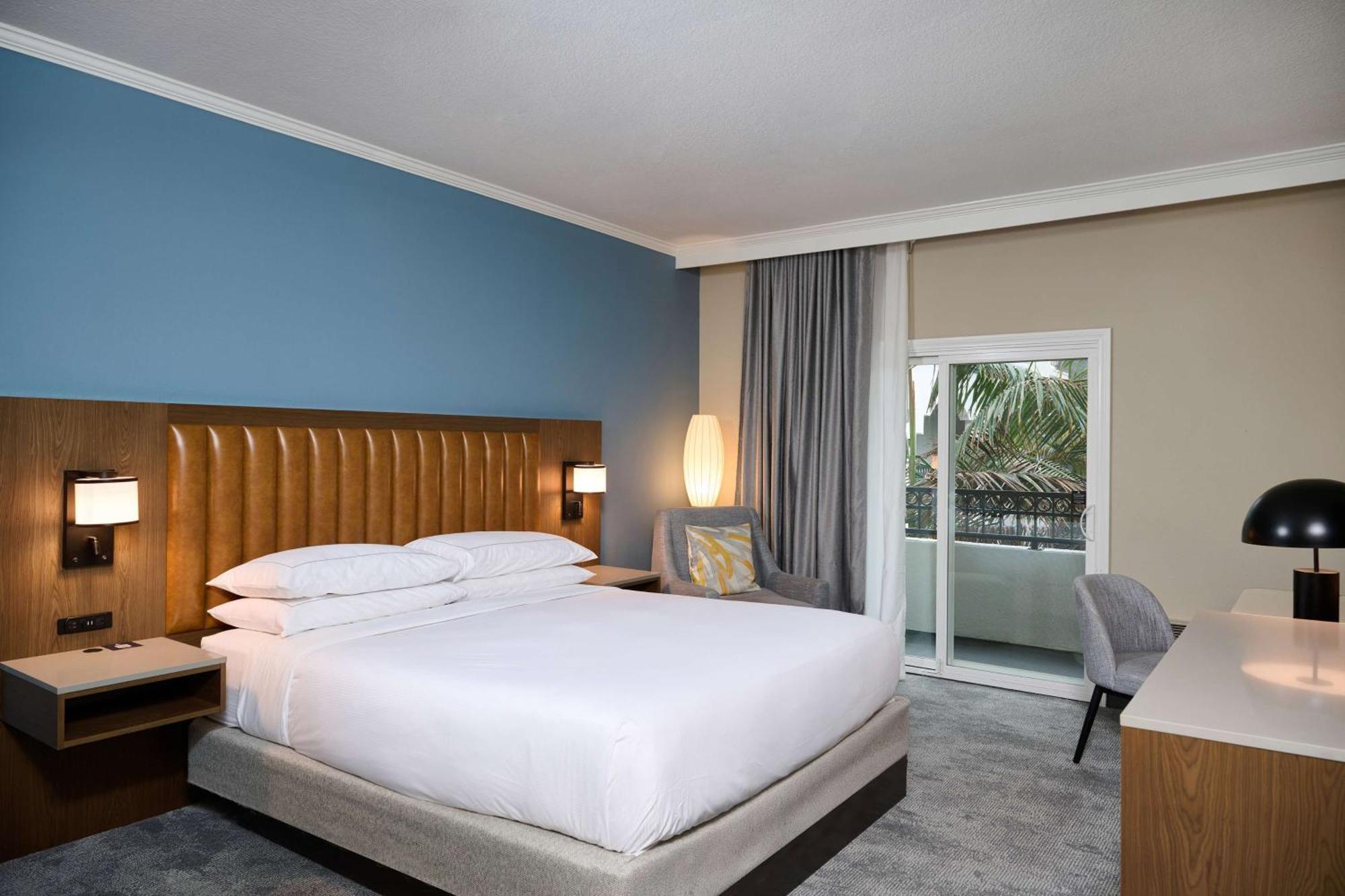 Deluxe King Room Balcony