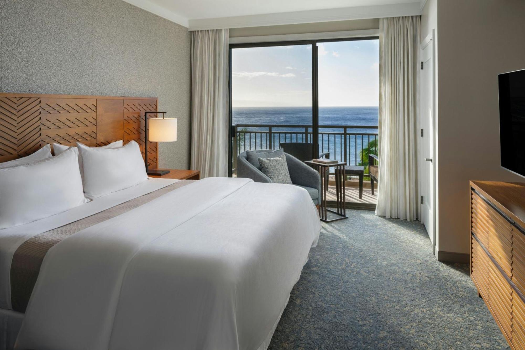 Three-Bedroom Suite Balcony Oceanfront