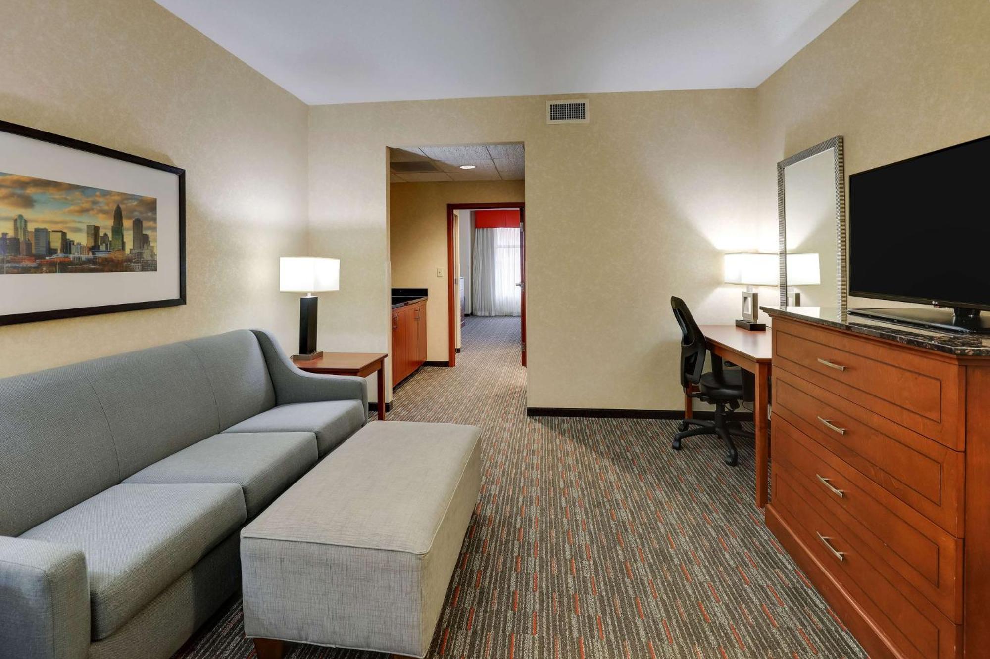 Queen Suite Two Queen Beds