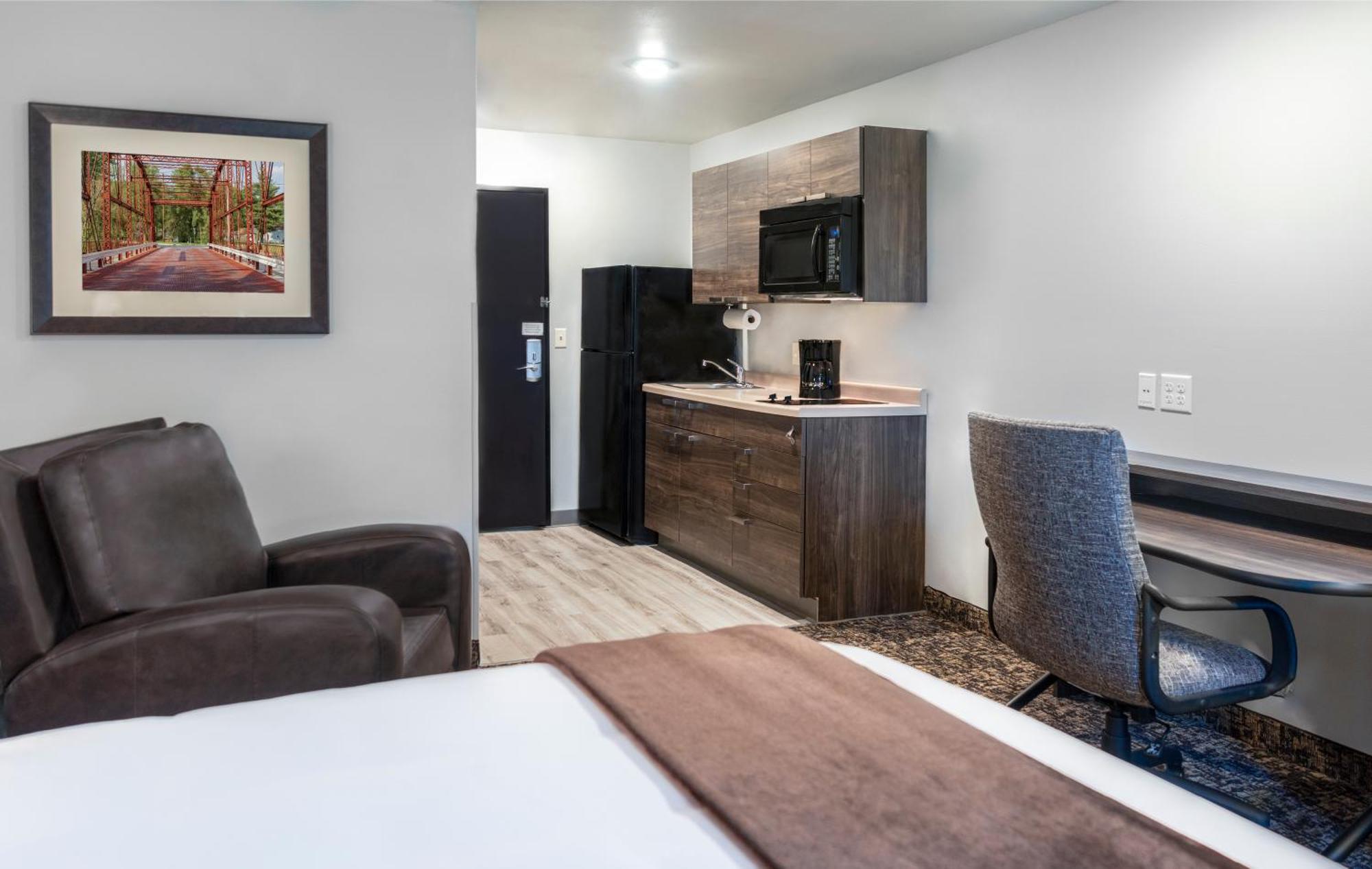Standard King Room