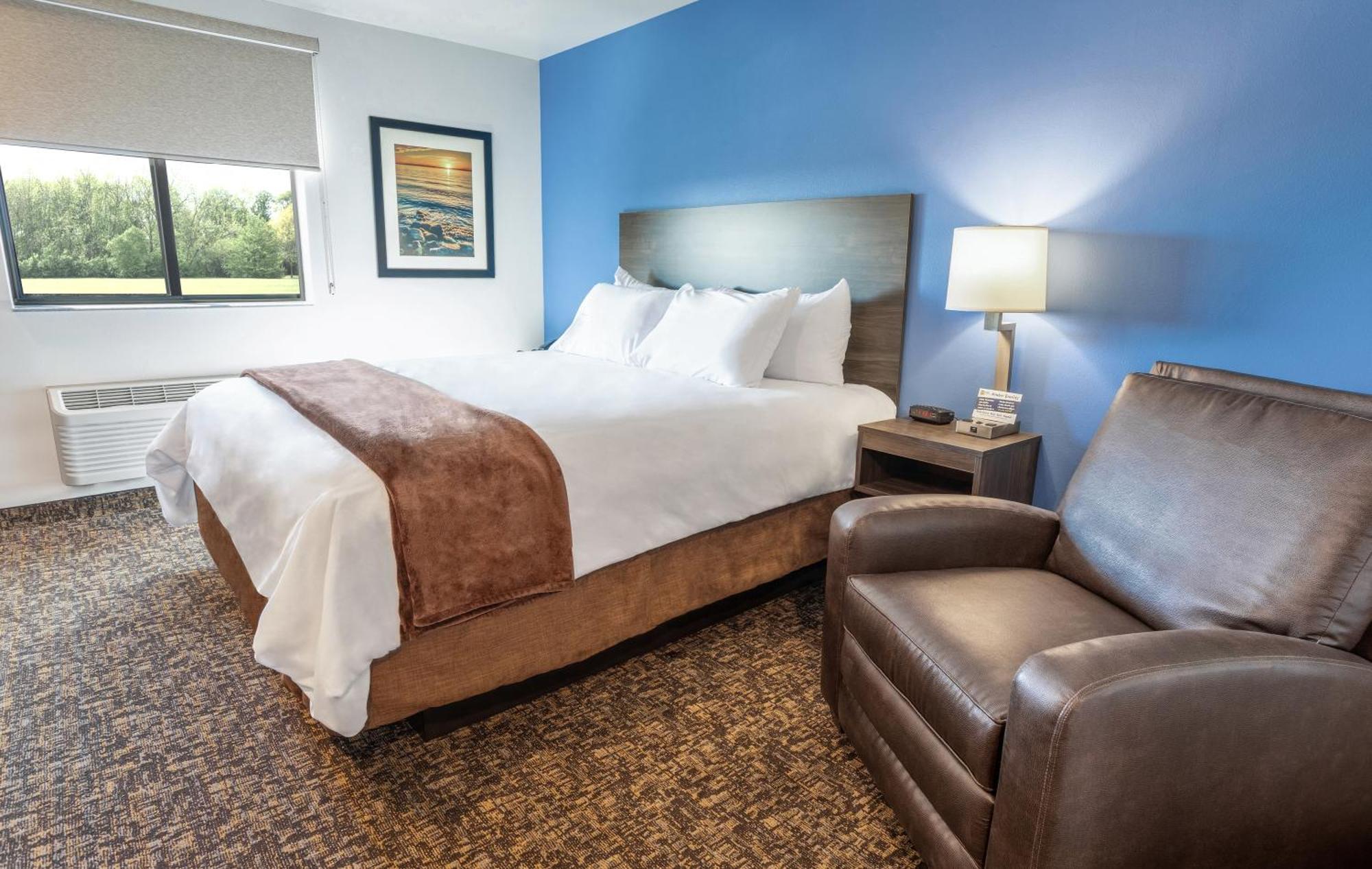 Standard King Room