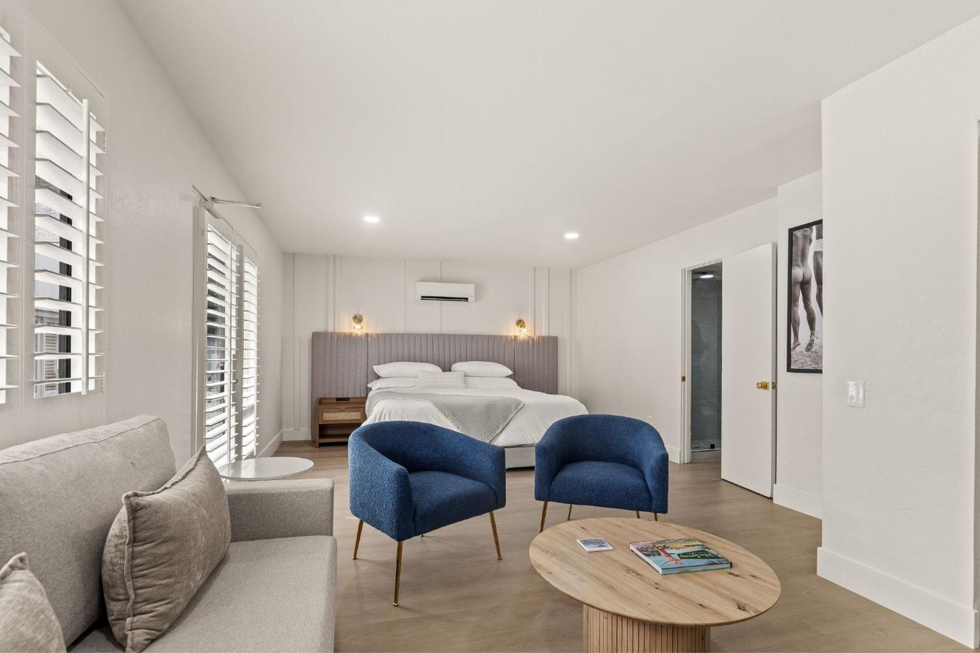 Superior King Room