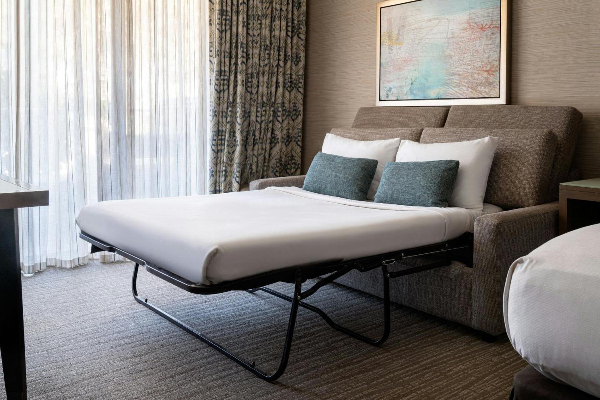 Guest room 1 King Sofa bed Pool view