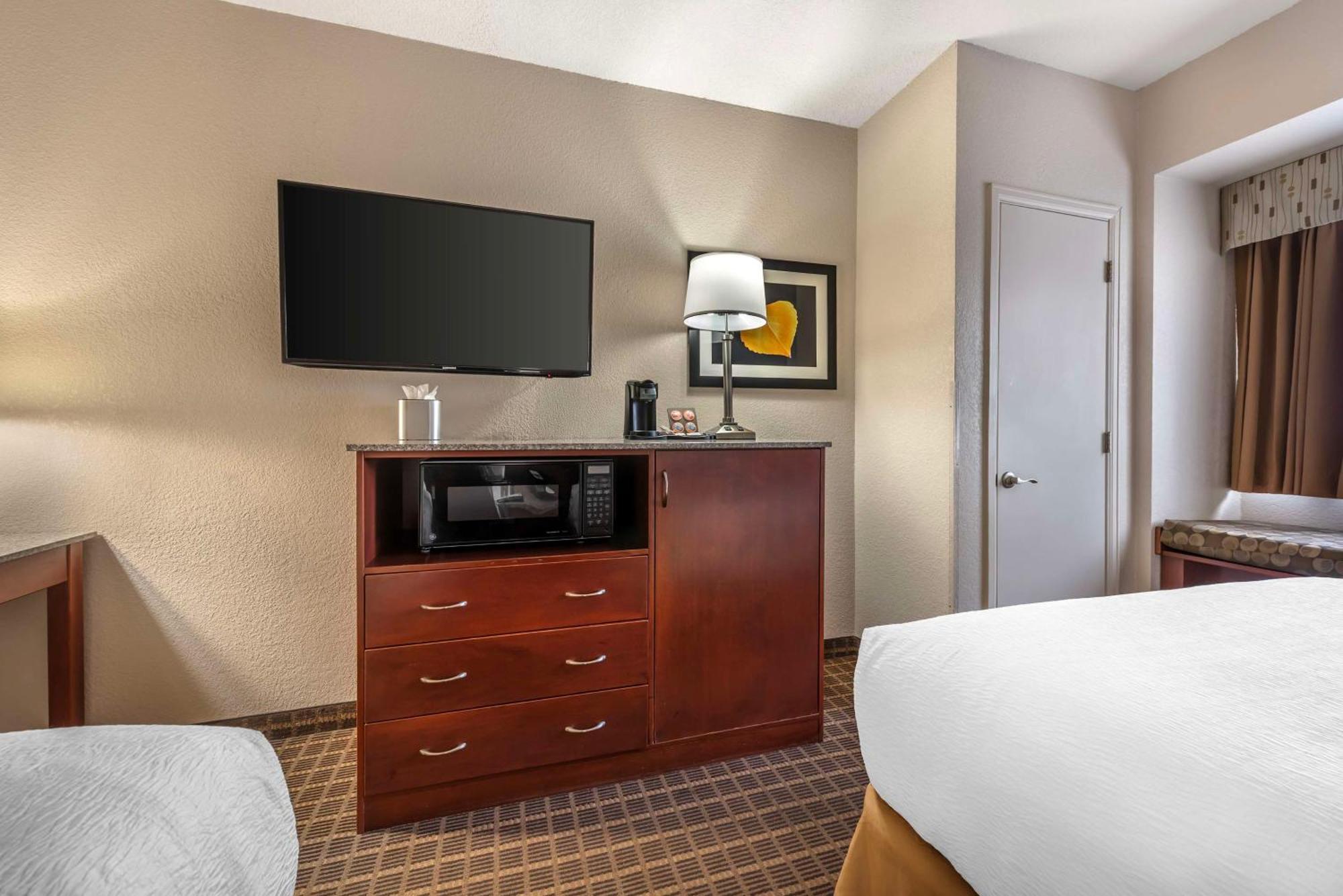 Queen Room Two Queen Beds Disability Access