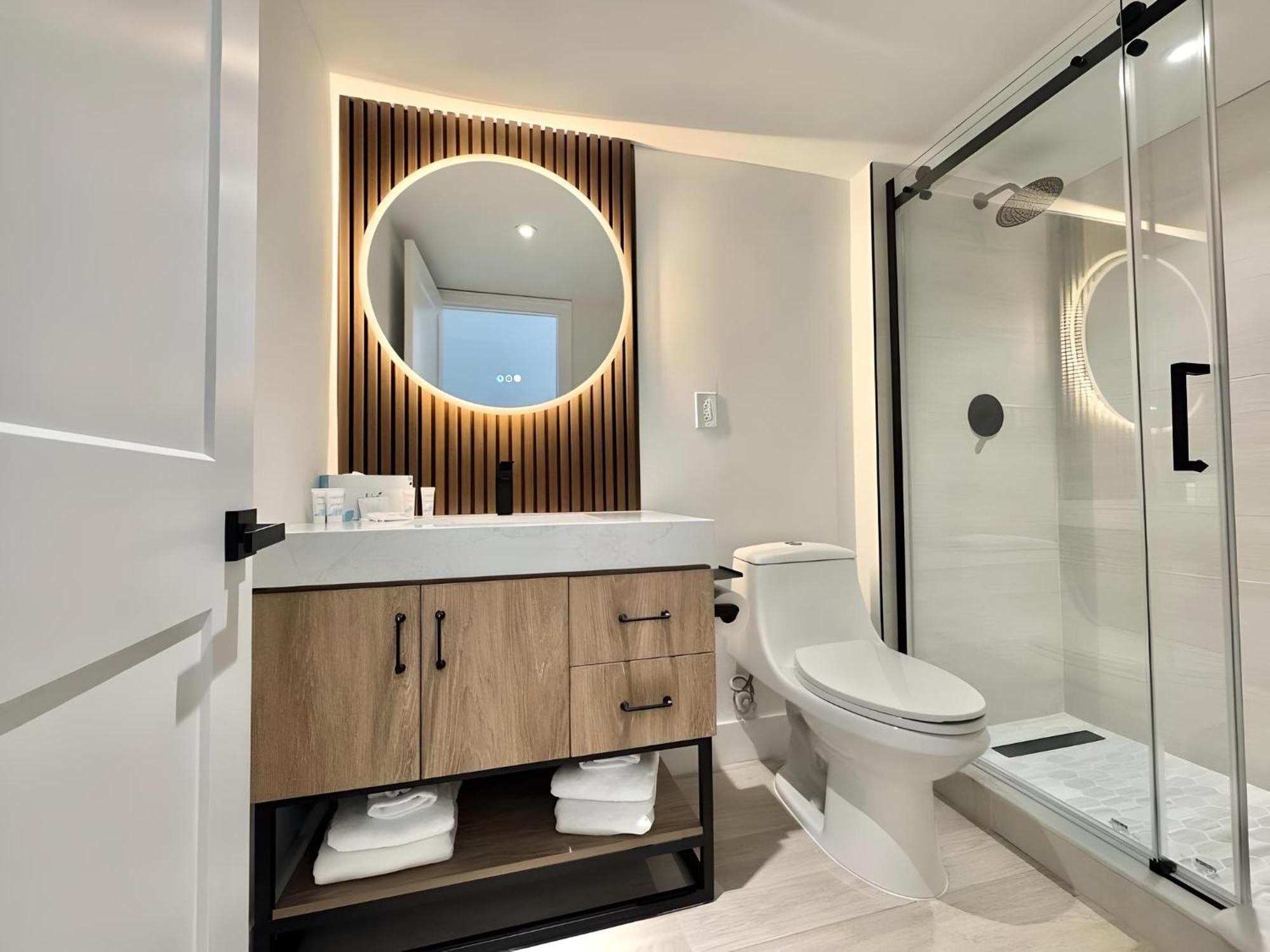 Queen Suite Sea View