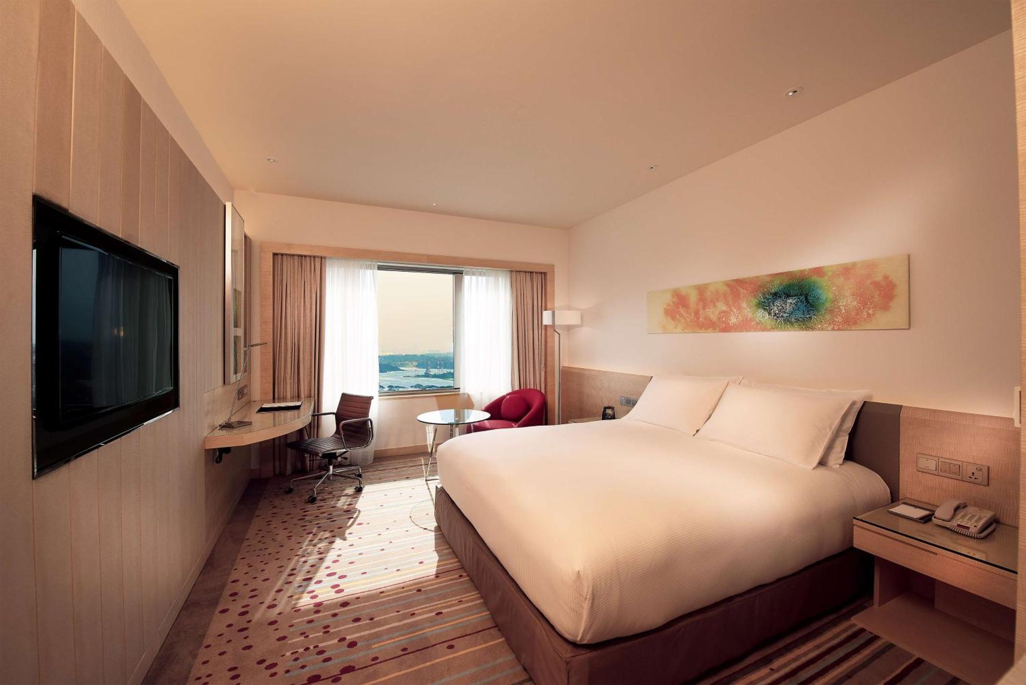 Deluxe King Room High Floor