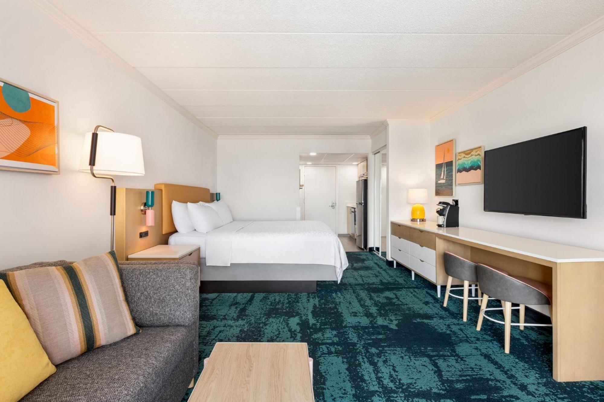 King Bed Hearing Wheelchair Accessible Bathtub Eastern Oceanfront
