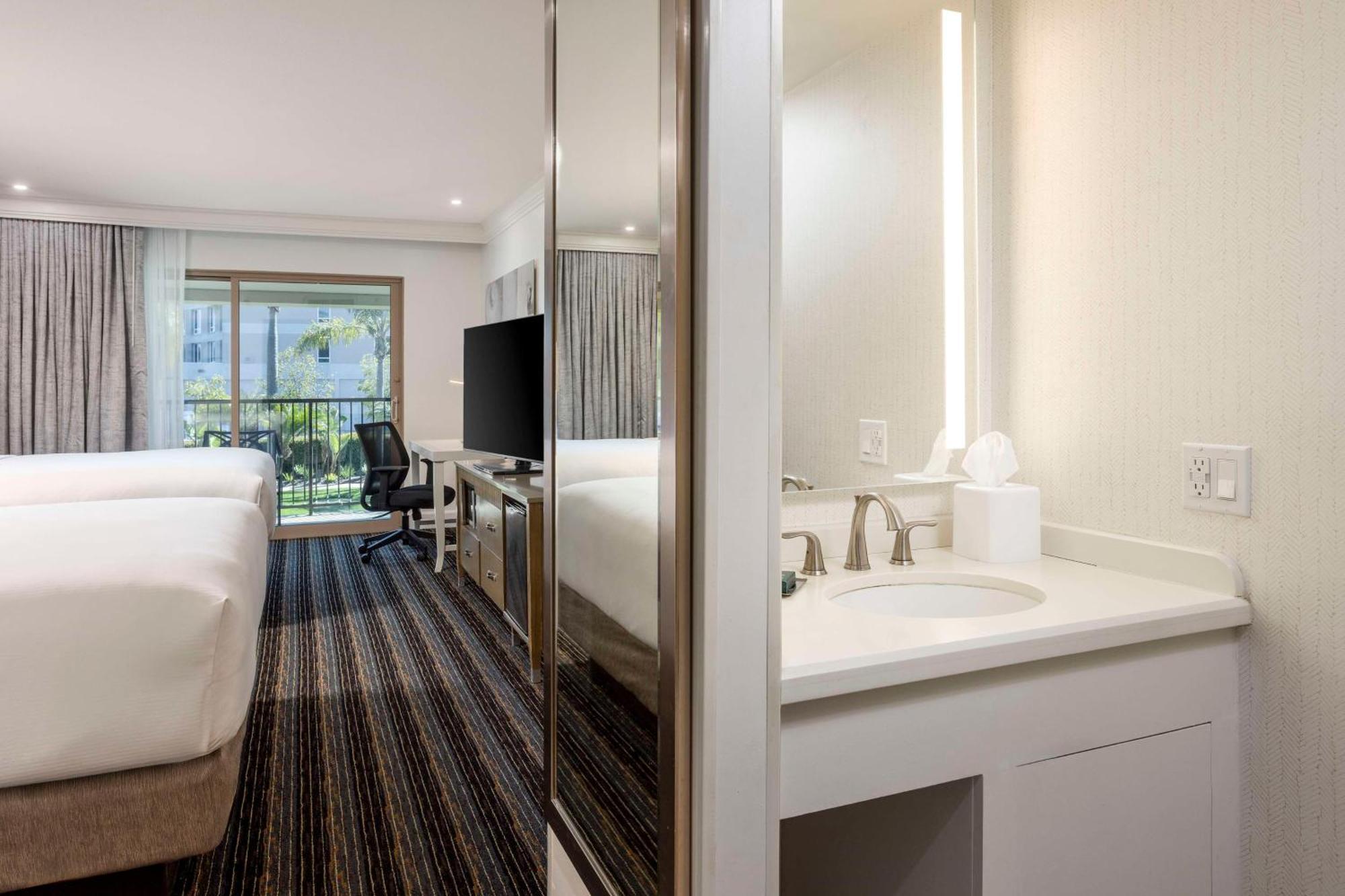 Queen Room Two Queen Beds Balcony Garden View