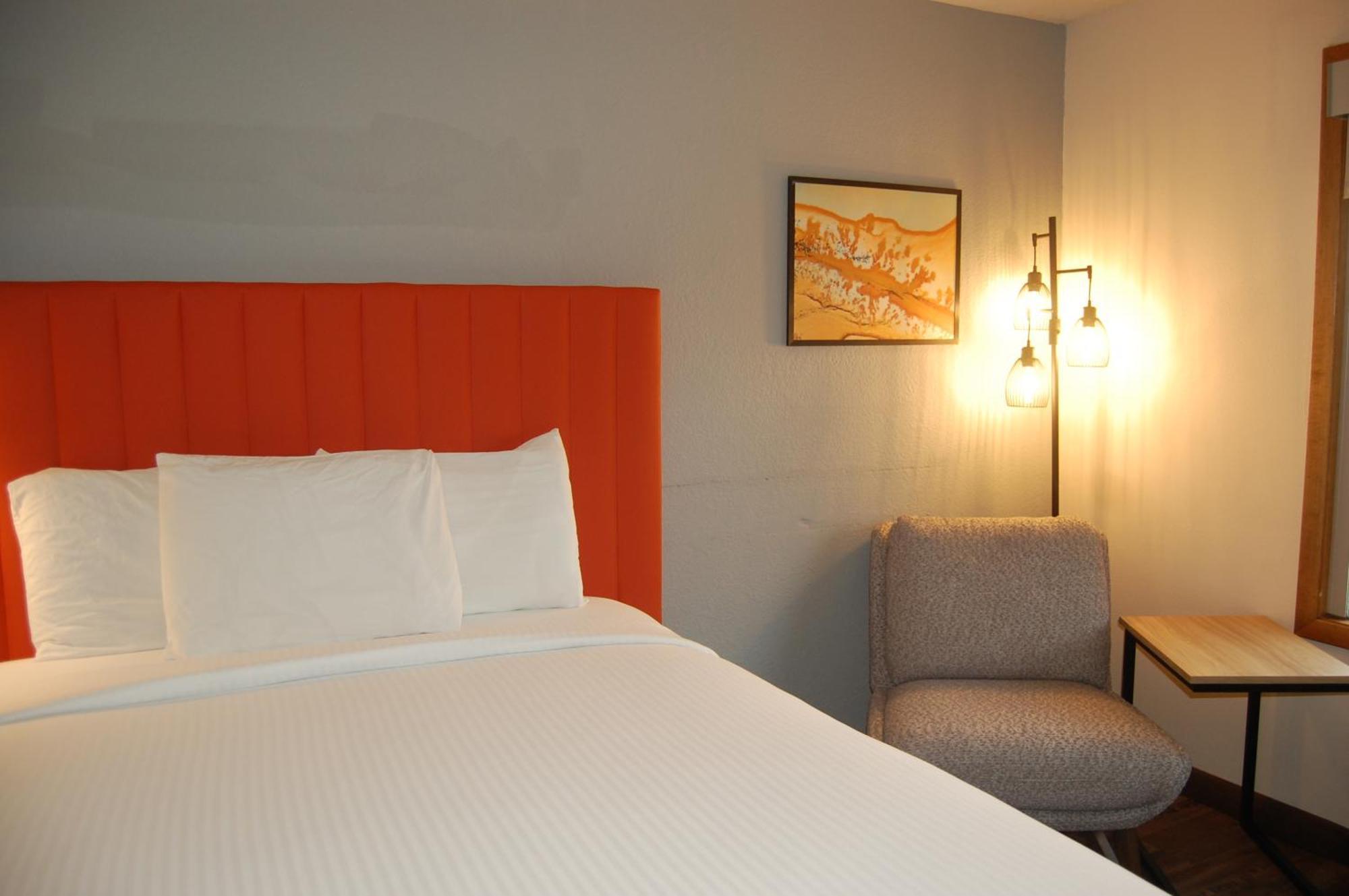 Standard Room Two Queen Beds Balcony