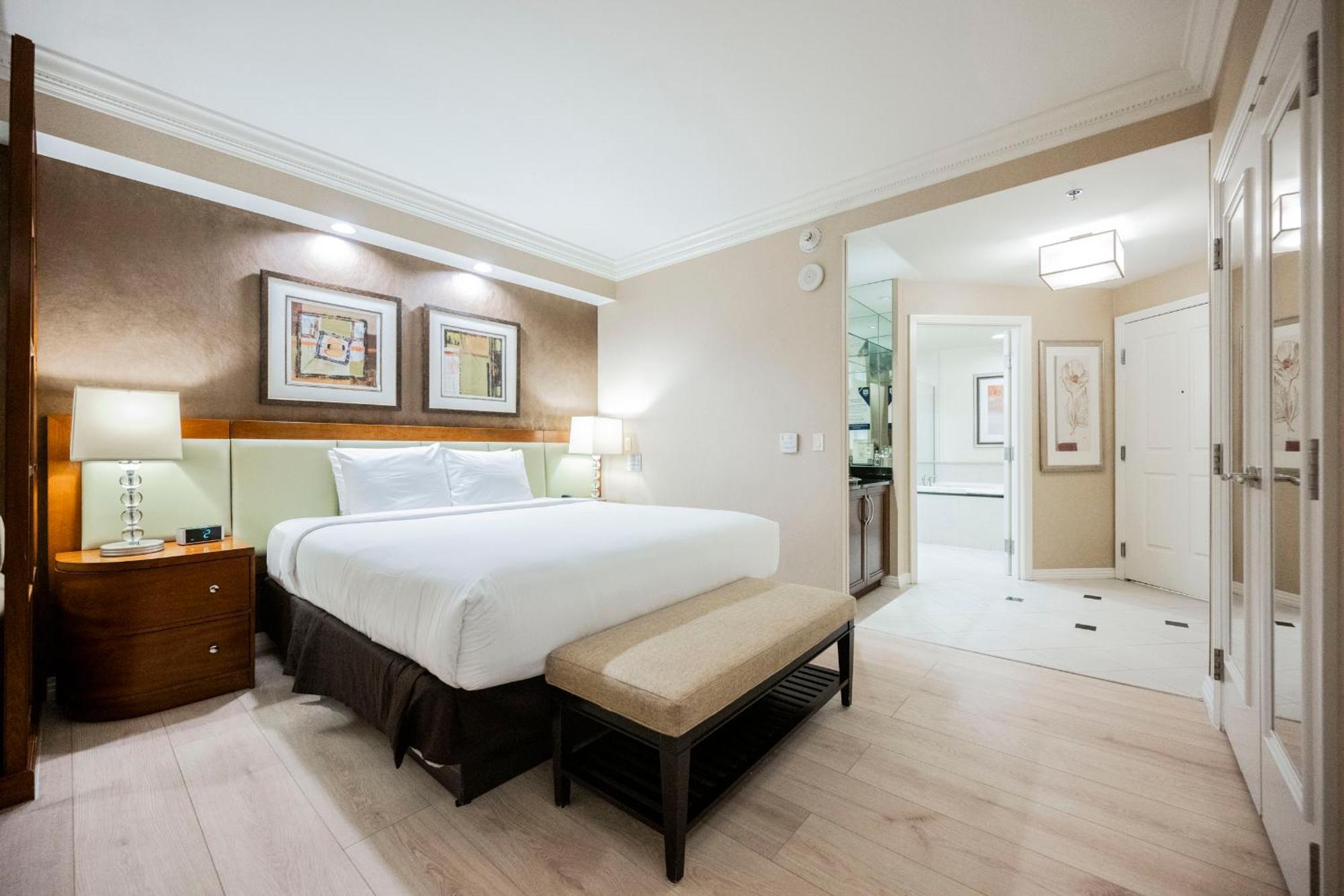 Remodeled Two-Bedroom Strip View & Balcony