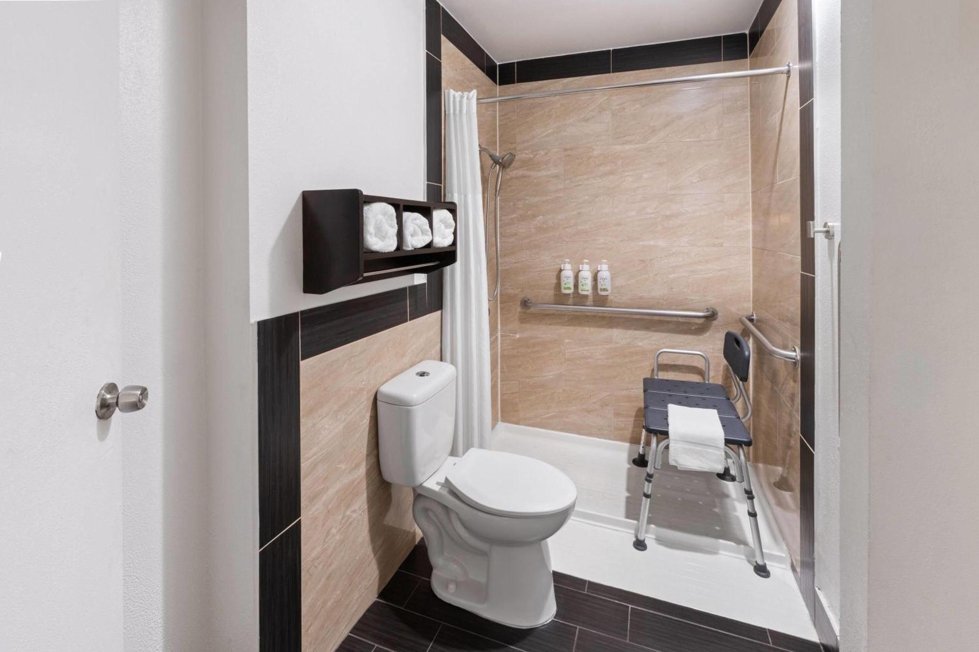 King Room Mobility Access