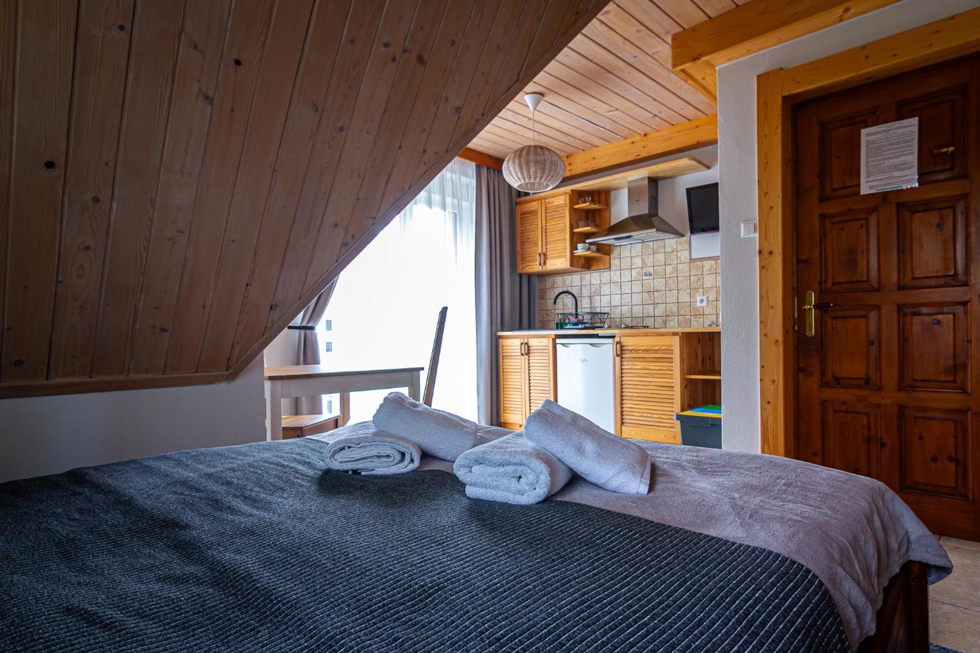 Apartament z balkonem