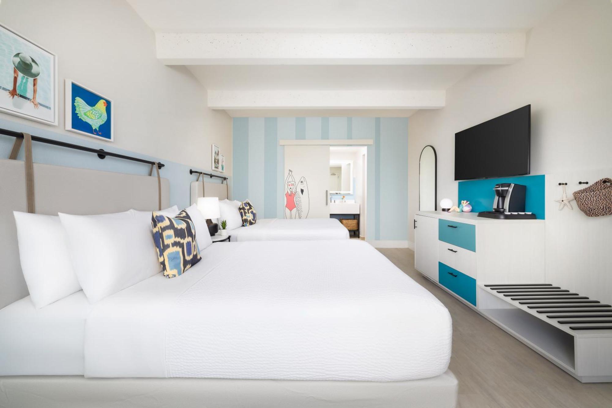 Two Queen Beds