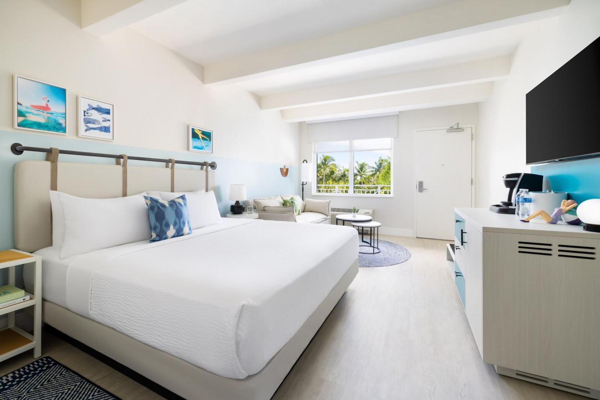 One King Bed Hearing Accessible
