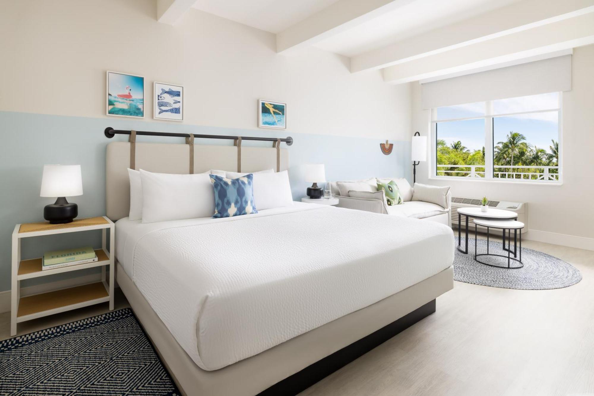 One King Bed Hearing Accessible