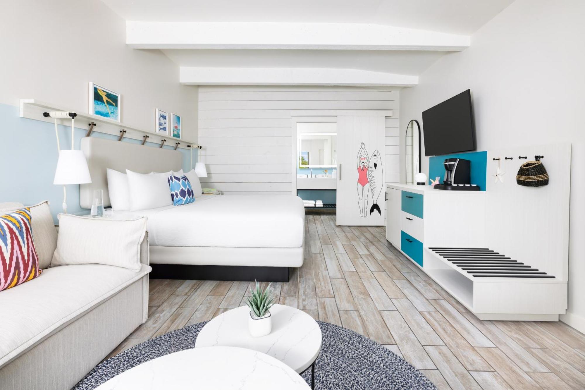 One King Bed Hearing Accessible