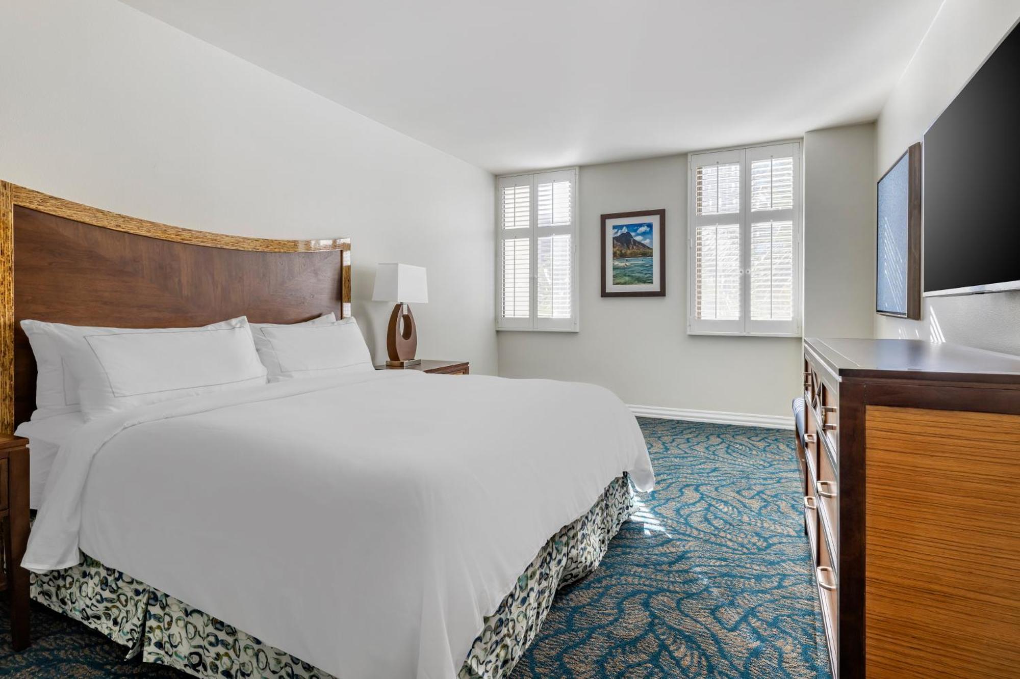 Two-Bedroom Oceanfront Suite Lagoon Tower