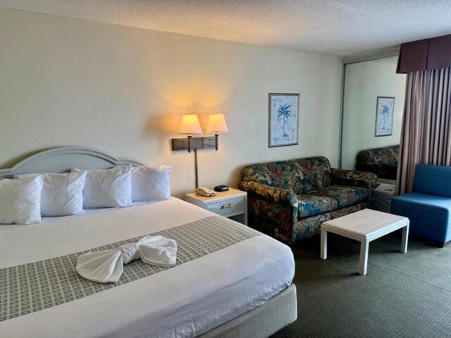 Cityview King Room Spa Bath