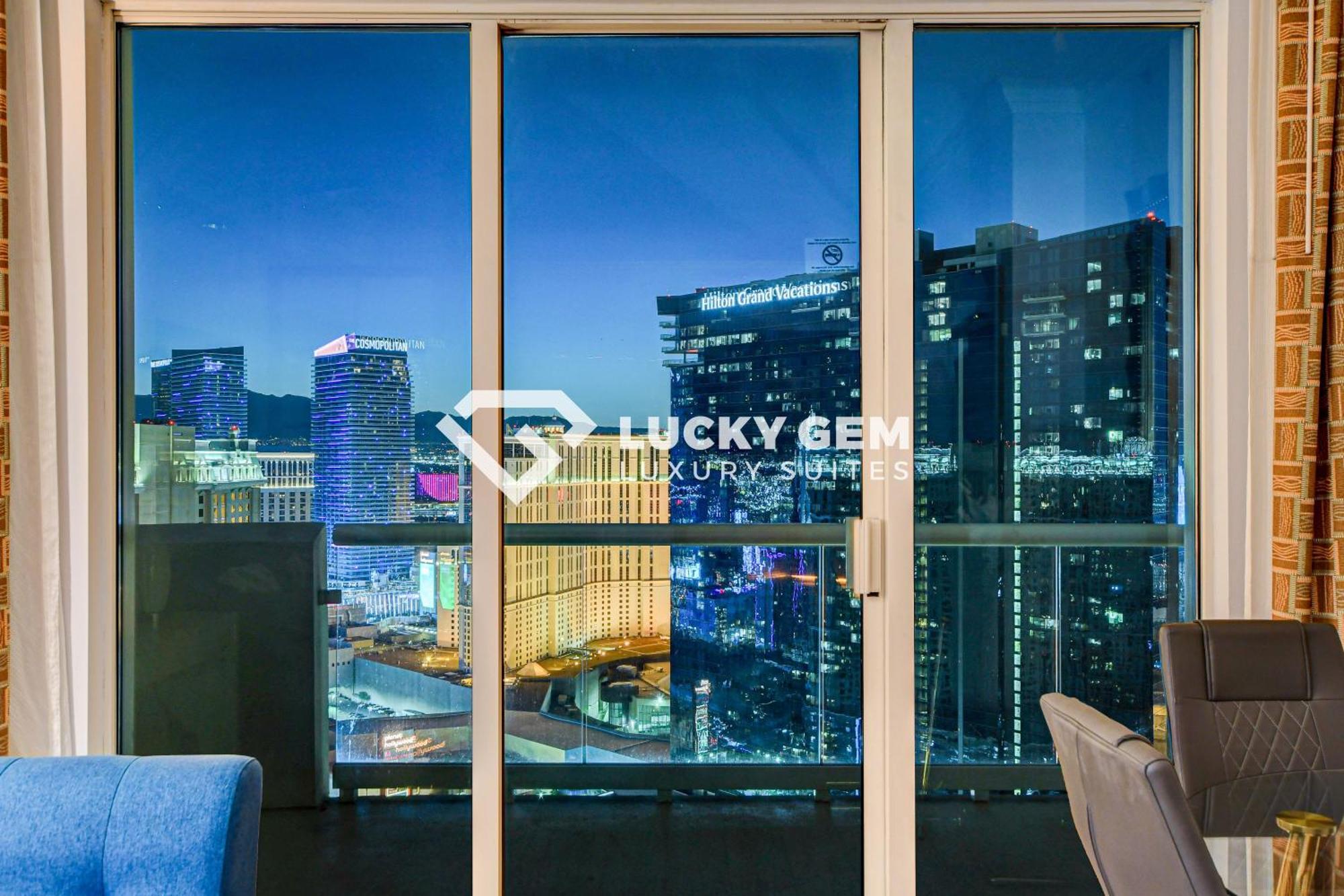 Suite City View