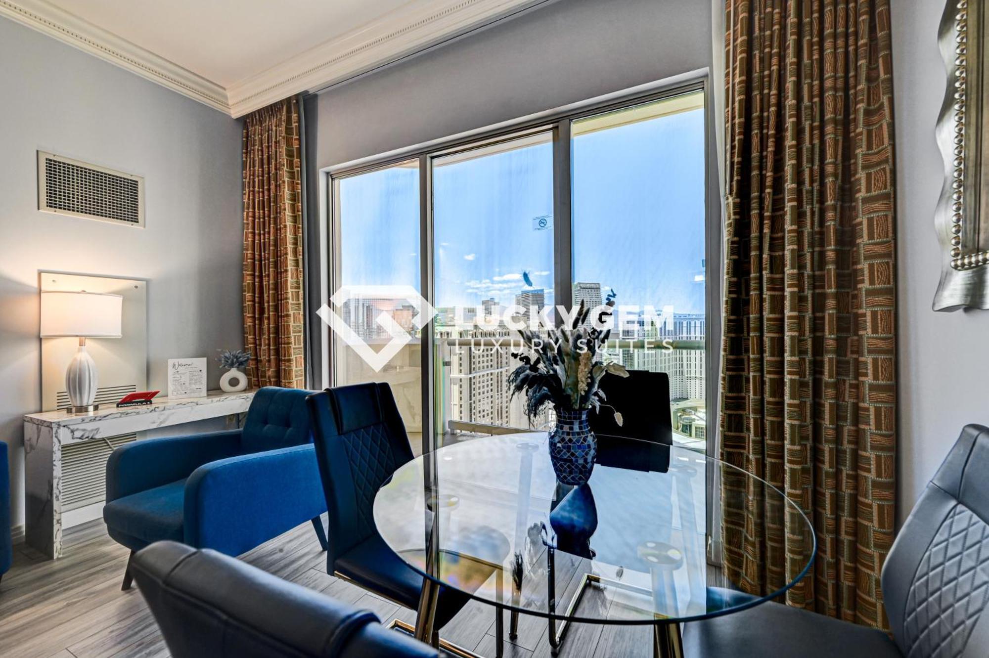 Suite City View