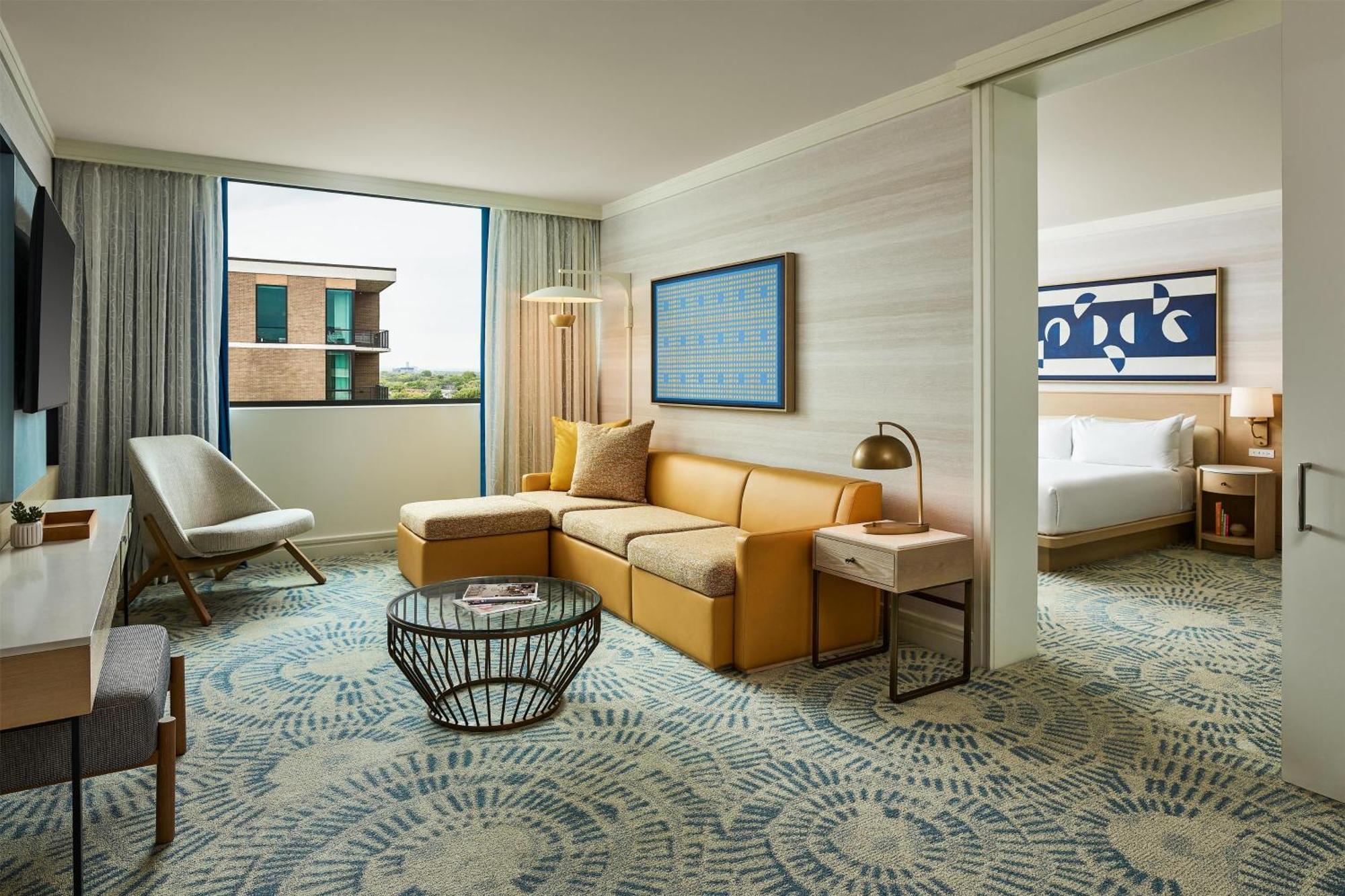 One-Bedroom King Suite