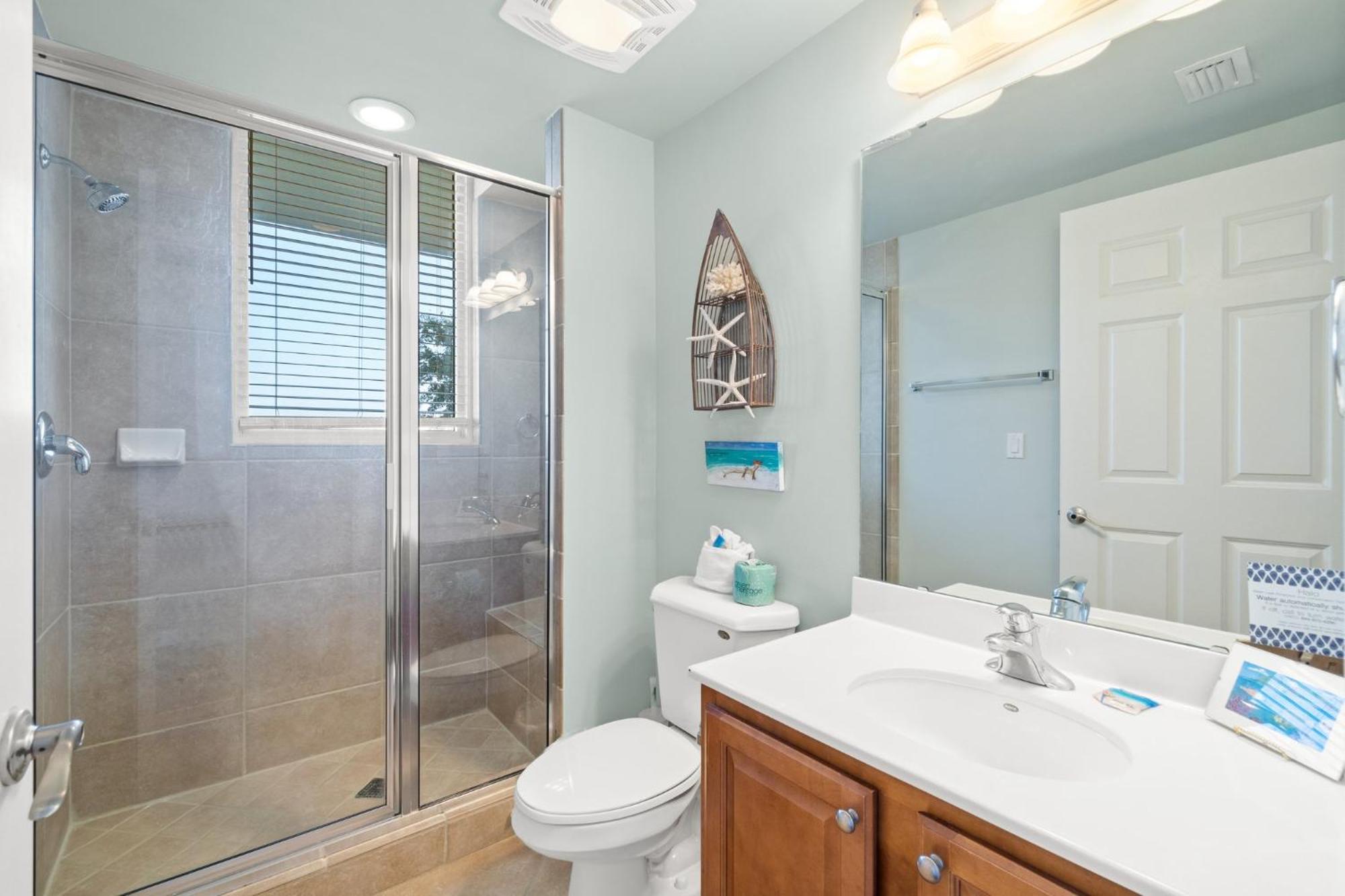 Three-Bedroom Apartment Ocean View
