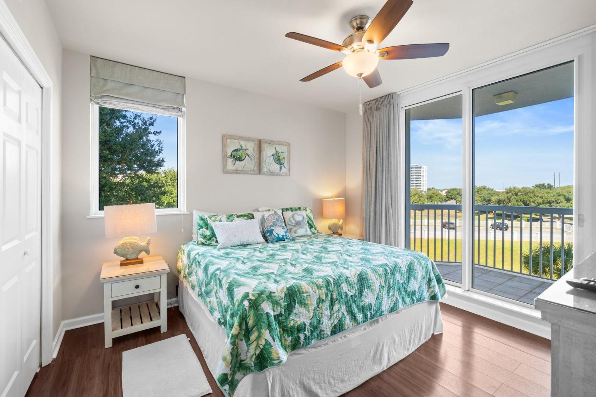 Three-Bedroom Apartment Ocean View
